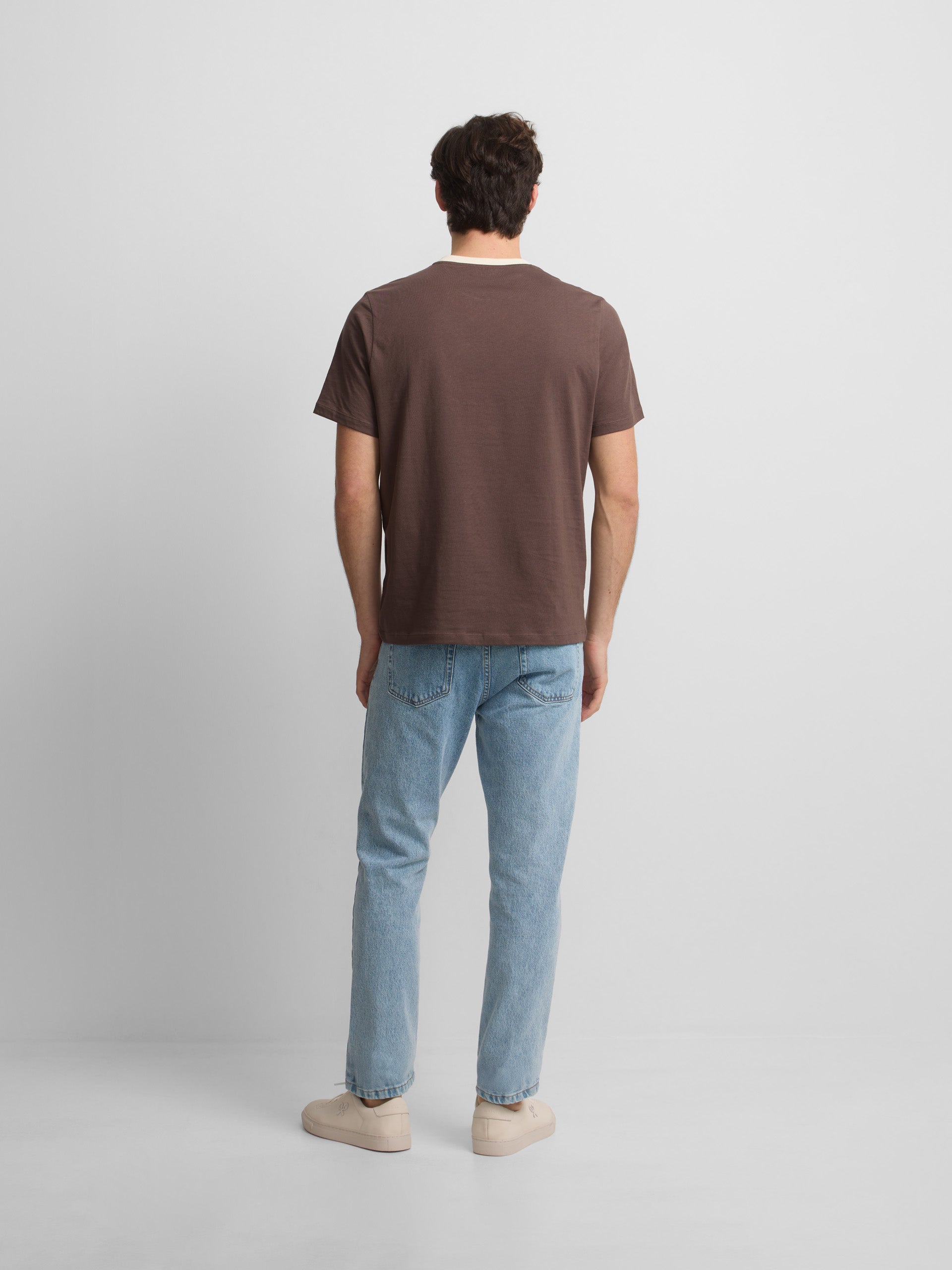 T-shirt de croisière à rayures horizontales marron