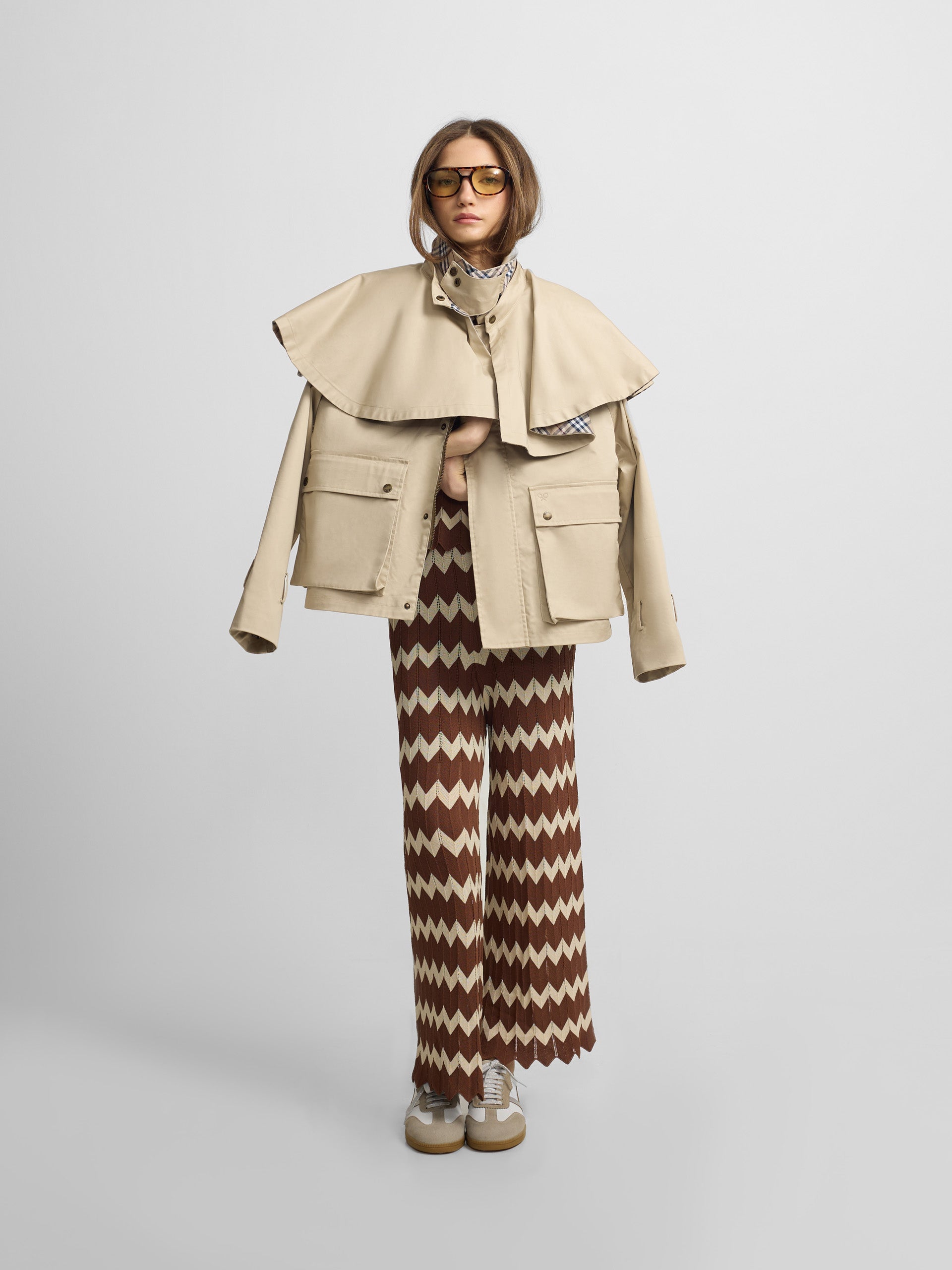 Parka corta capa marron