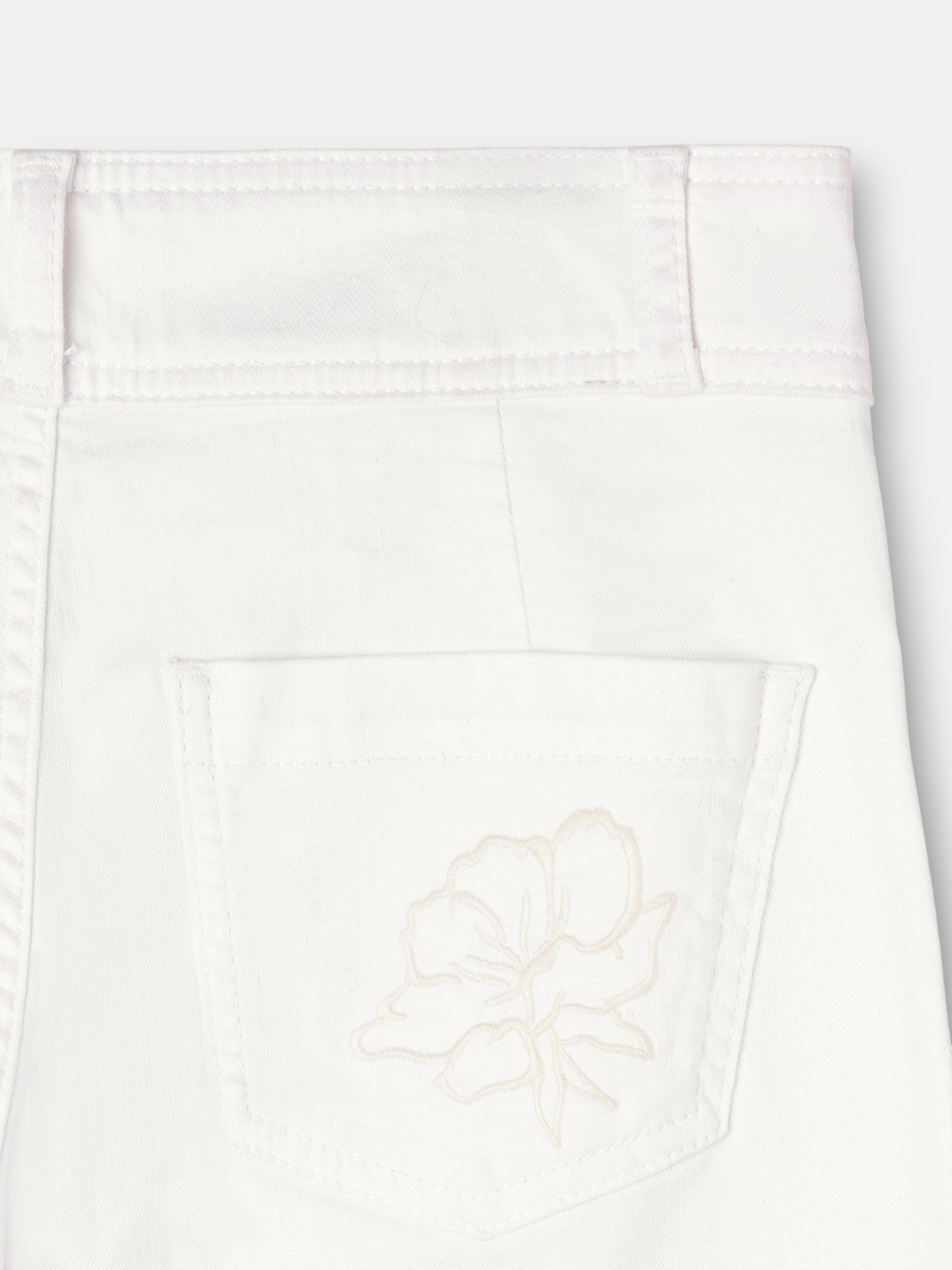 Pantalon écru brodé de fleurs
