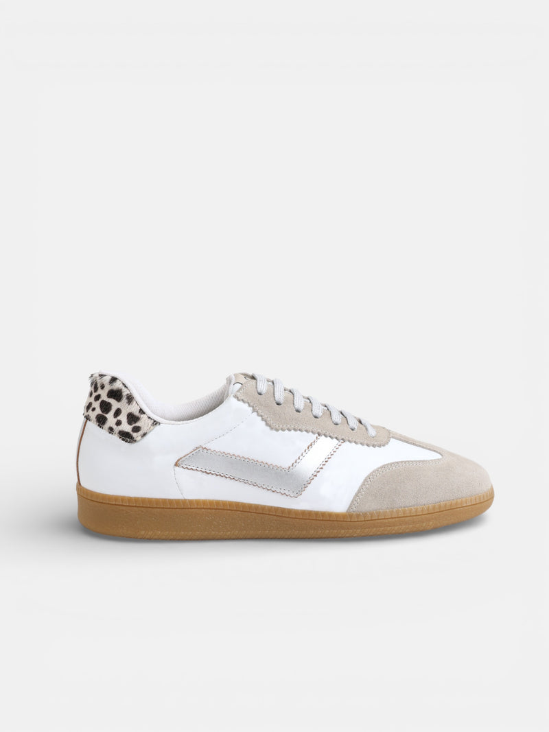 Sapatilha em pele com estampado animal branca
