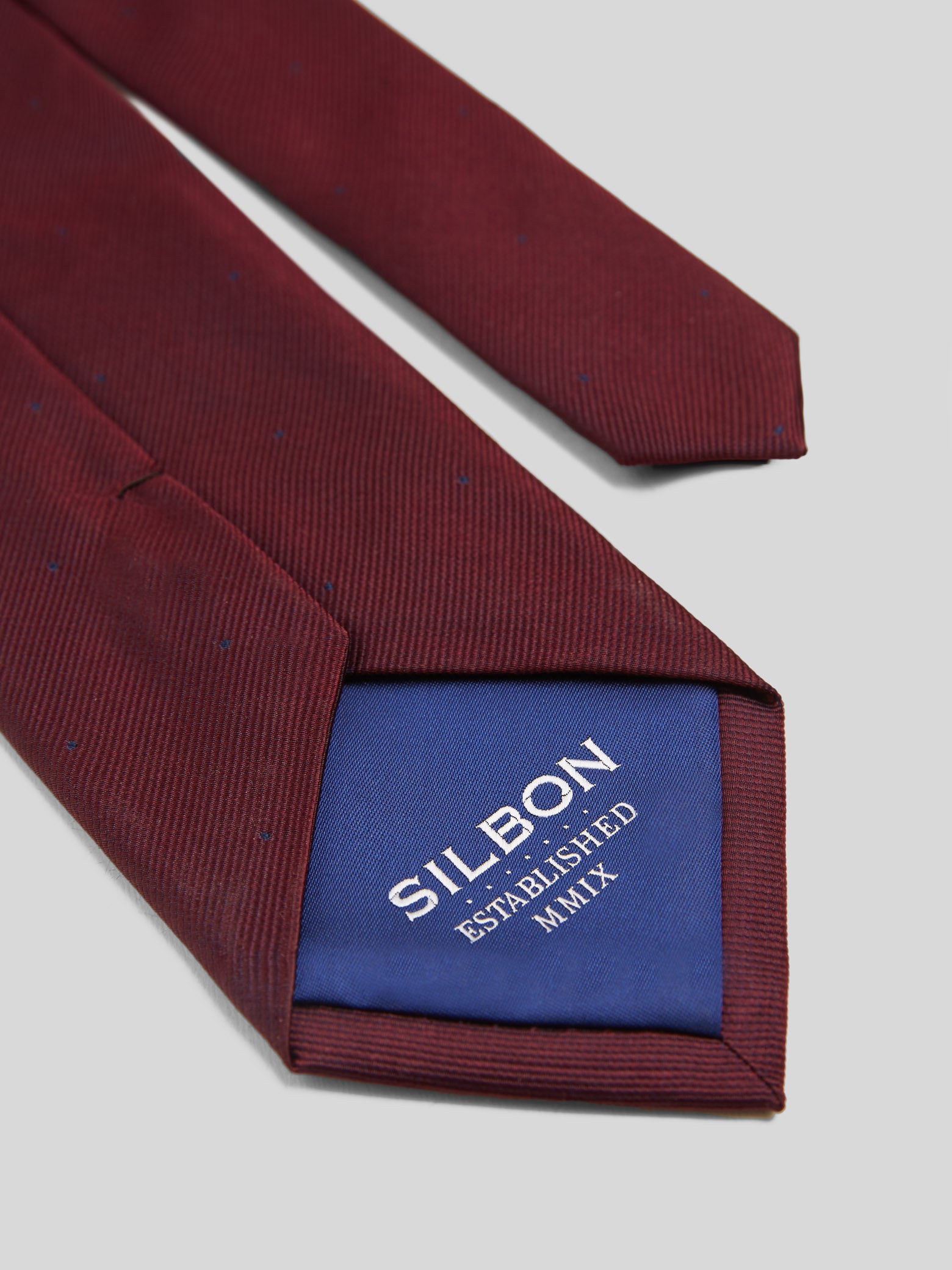 Corbata silbon lunares burdeos