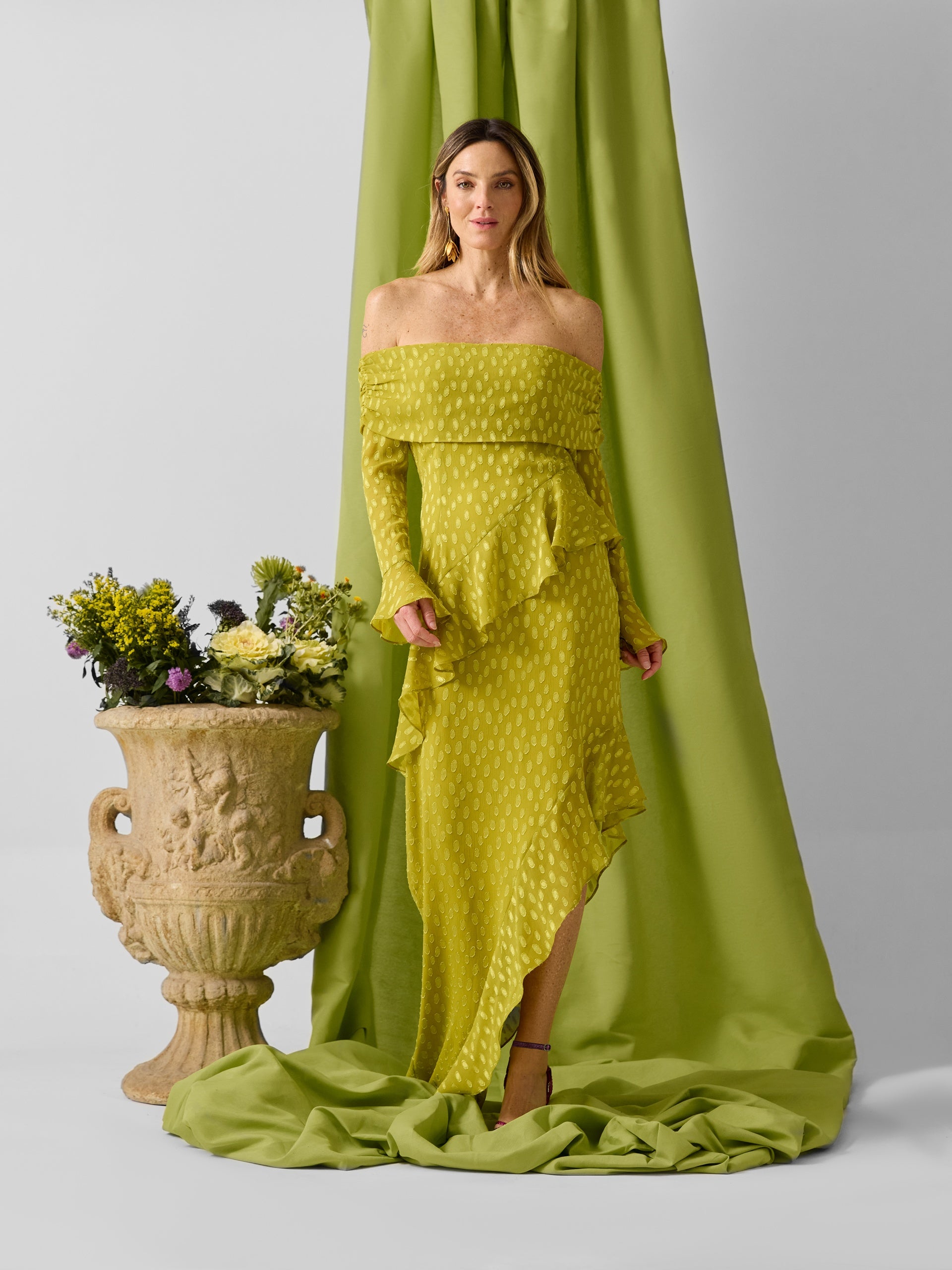 Astr Dresses Astr Quinn Floral Cutout Midi Dress Size Medium | jowato.com  Fashion Store