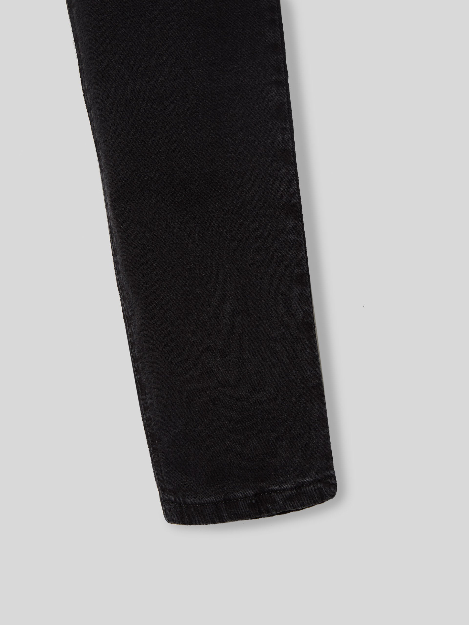 Pantalon woman slim fit negro