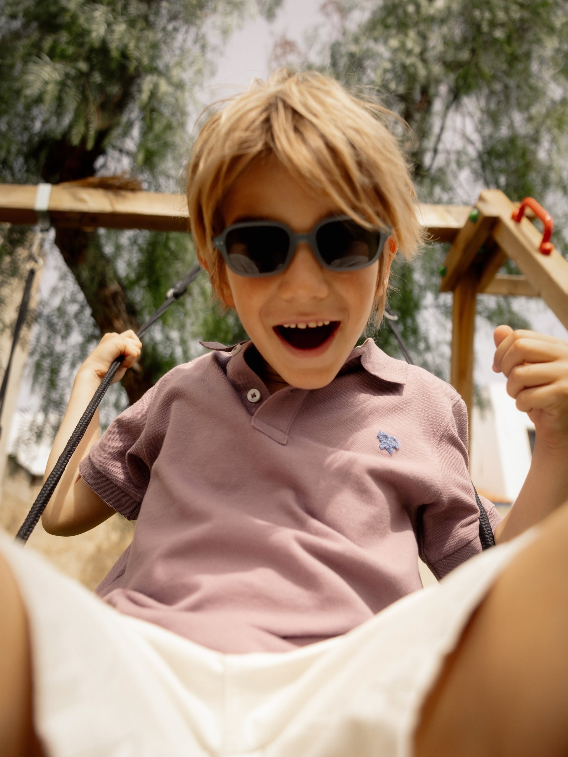 Kids plain polo with terry logo in burgundy