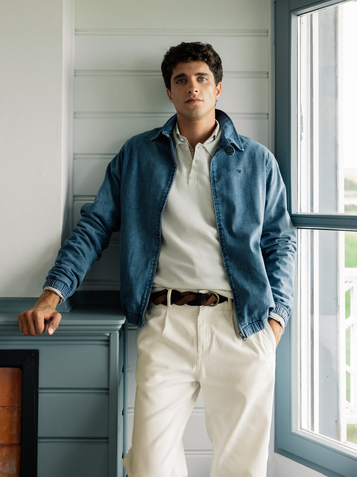 Bomber vaquera desgastada azul