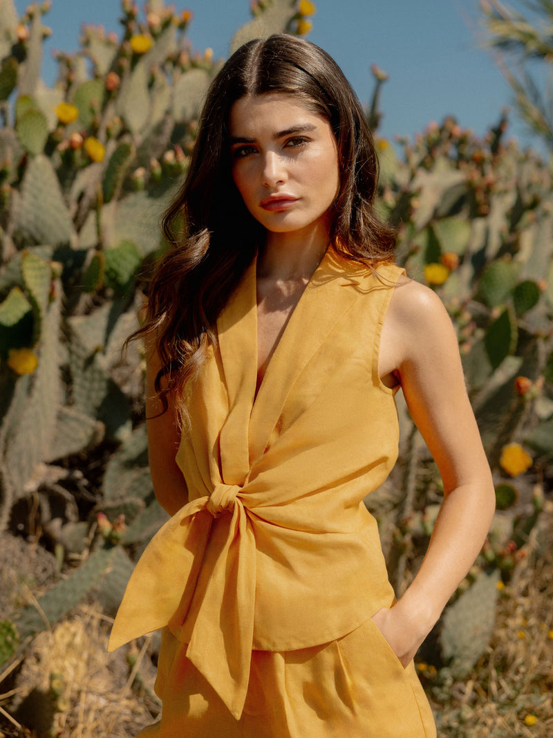 Top abas linho amarelo