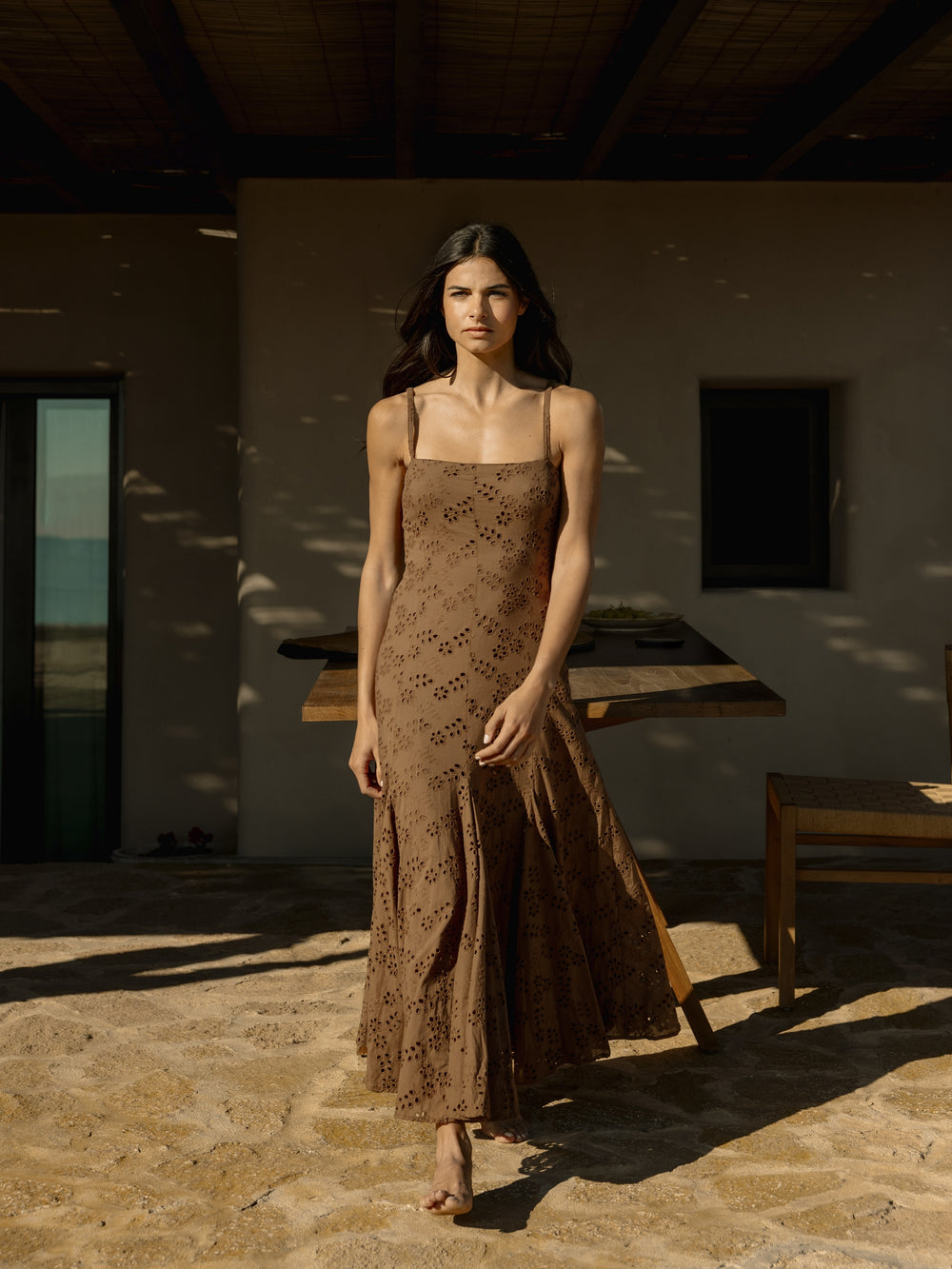Robe midi marron brodée