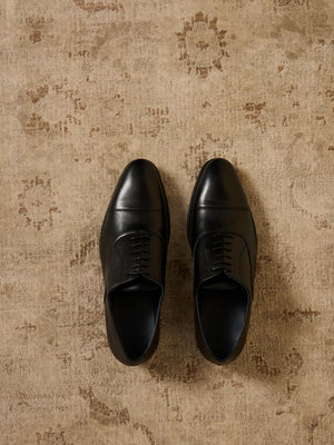 Black tailoring shoe