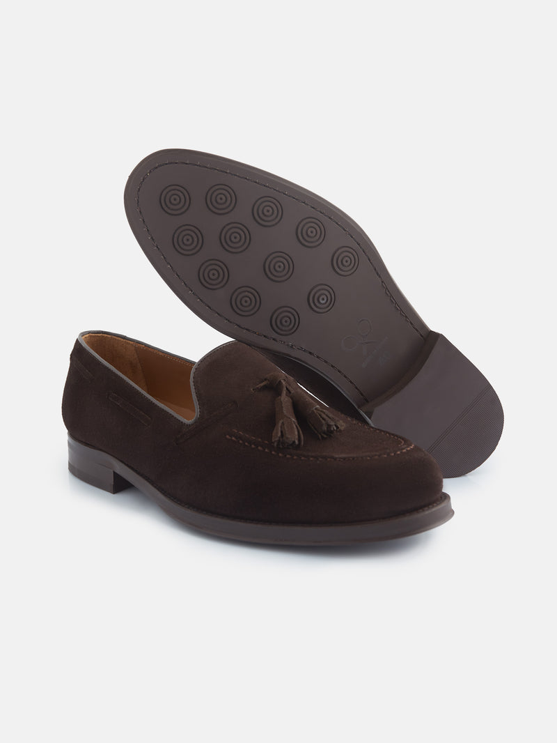 Zapato clasico borlas ante marron oscuro