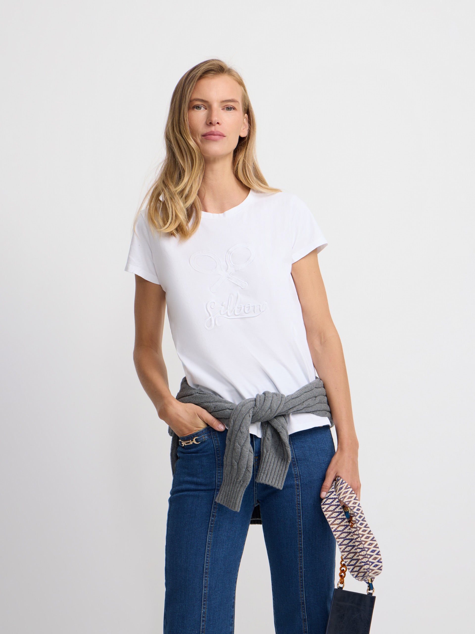 T-shirt clássica branca para mulher