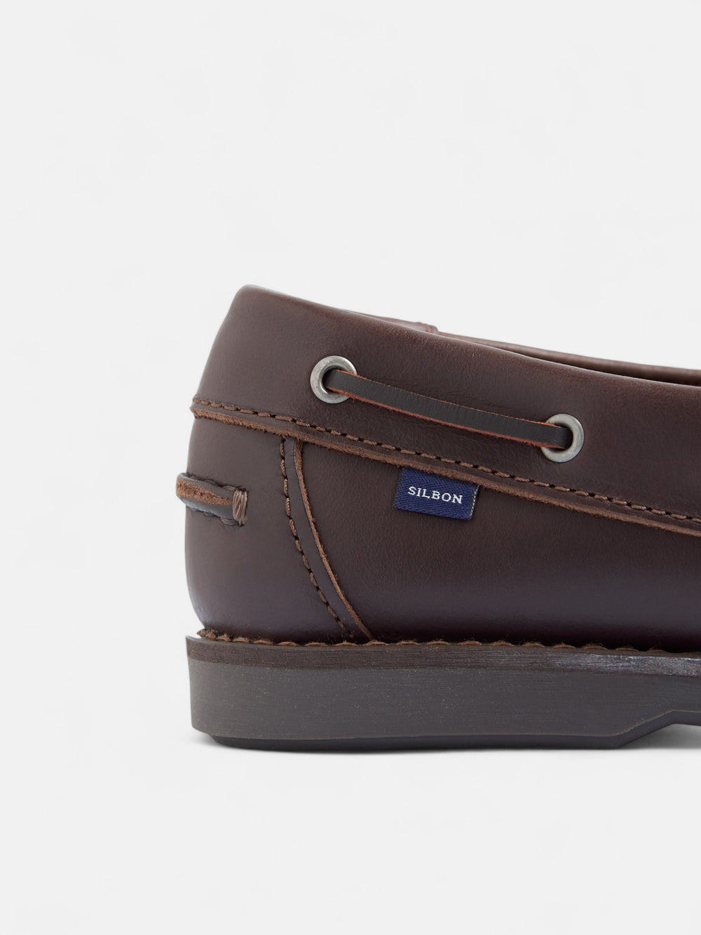 Zapato nautico piel fino marron oscuro