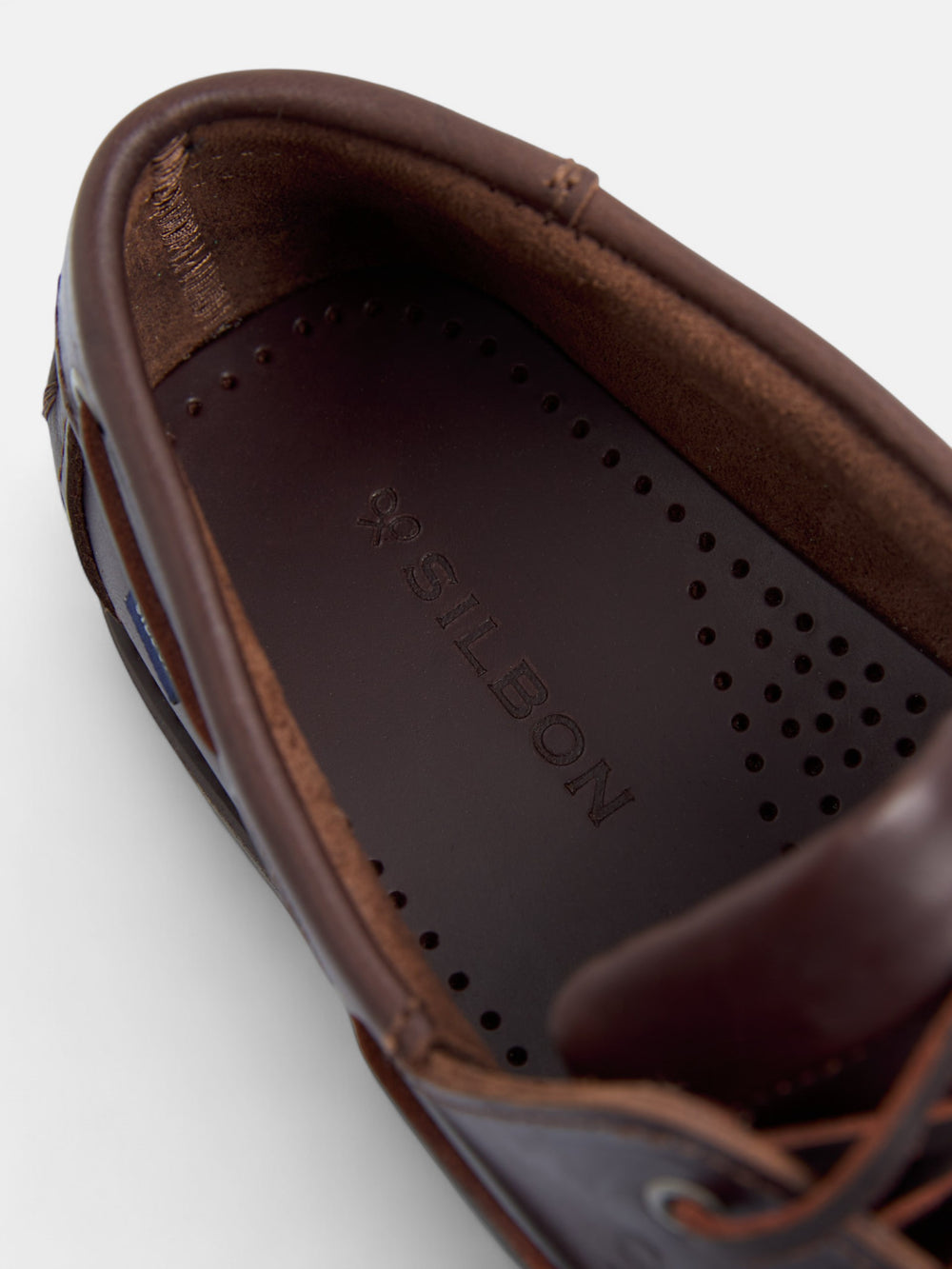 Zapato nautico piel fino marron oscuro