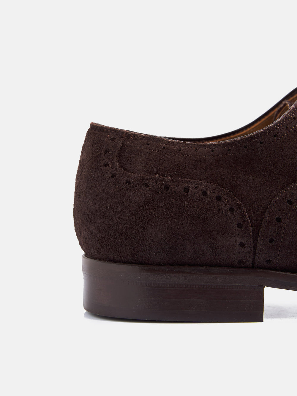 Zapato clasico ante perforado marron