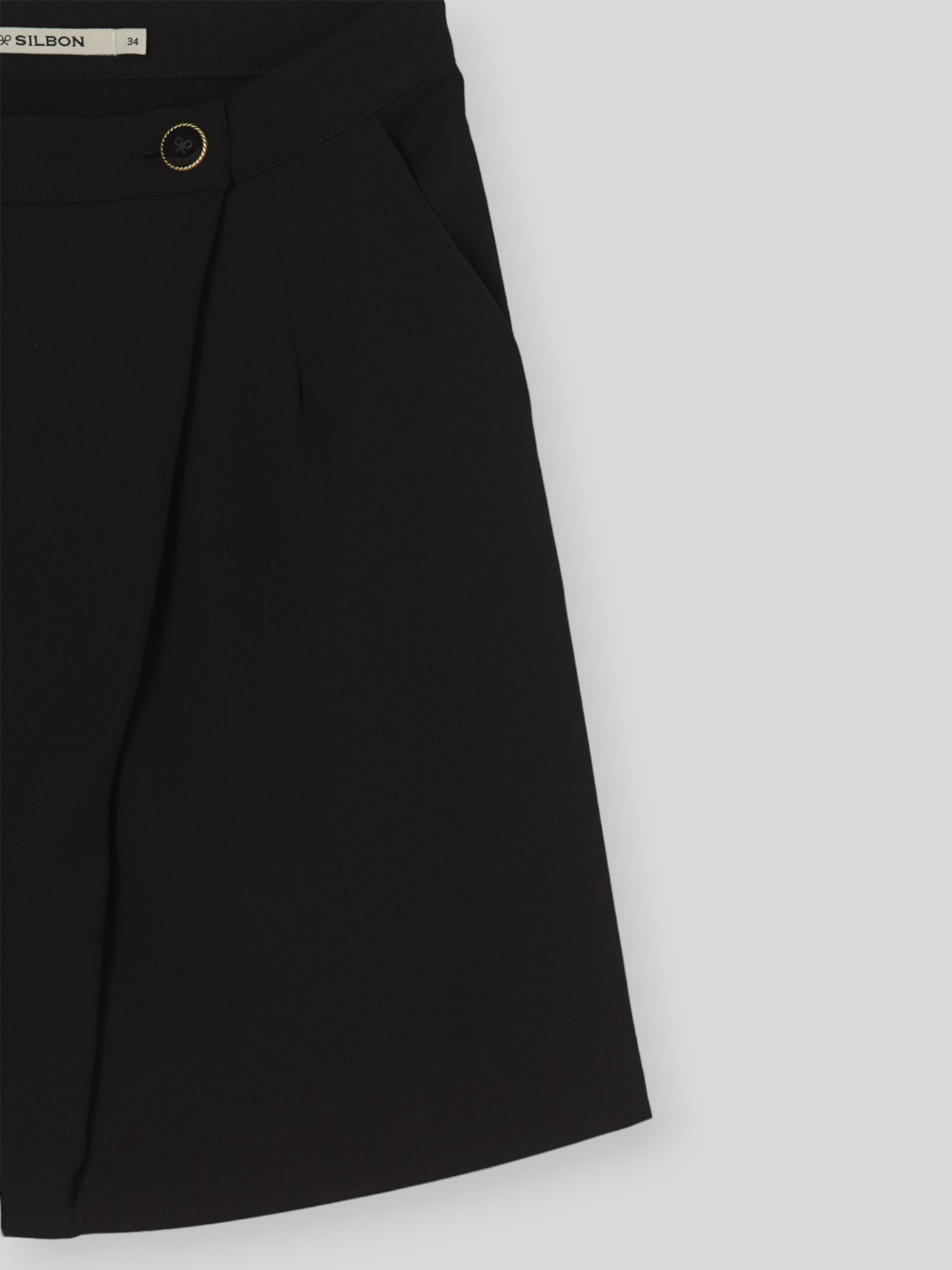 Falda clasica negro