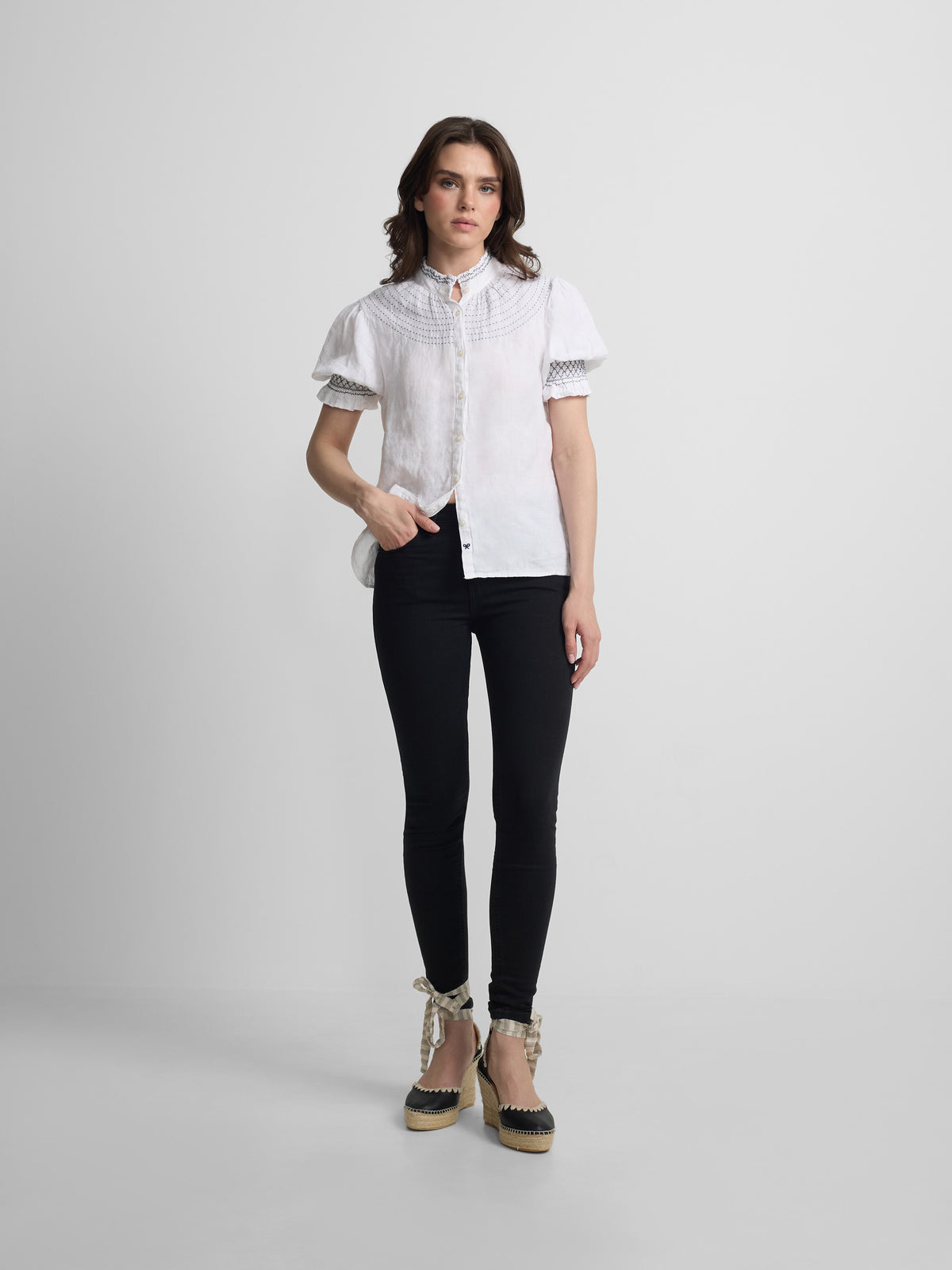 Pantalon woman slim fit negro