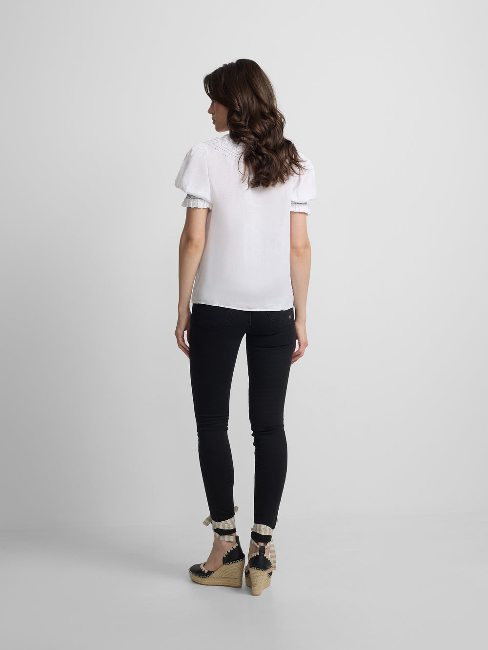 Pantalon woman slim fit negro