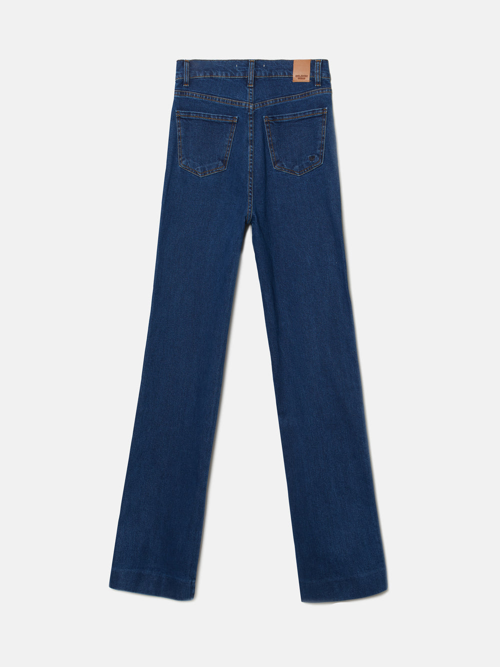 Pantalon denim flare bolsillos