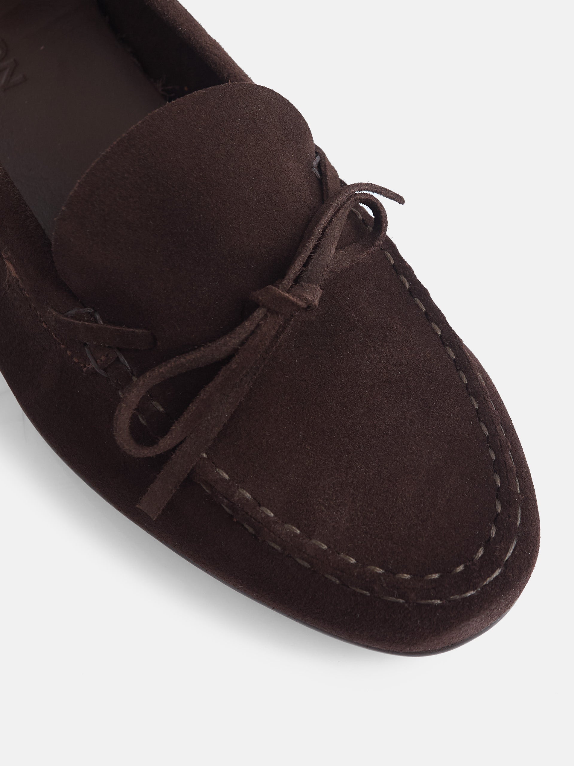 Chaussure pelle courte en cuir avec noeud marron