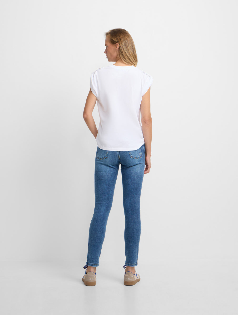Calças de mulher slim fit em ganga média