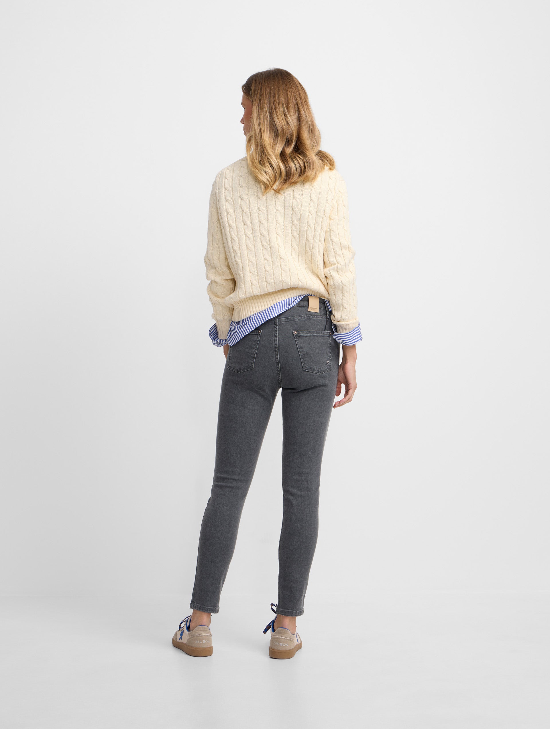 Pantalon woman slim fit gris