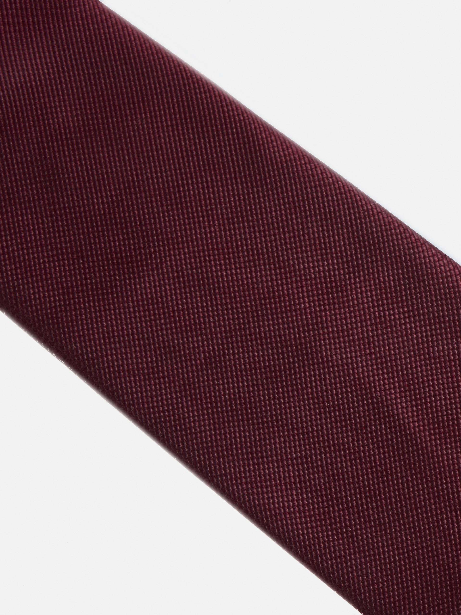 Smooth burgundy silbon tie