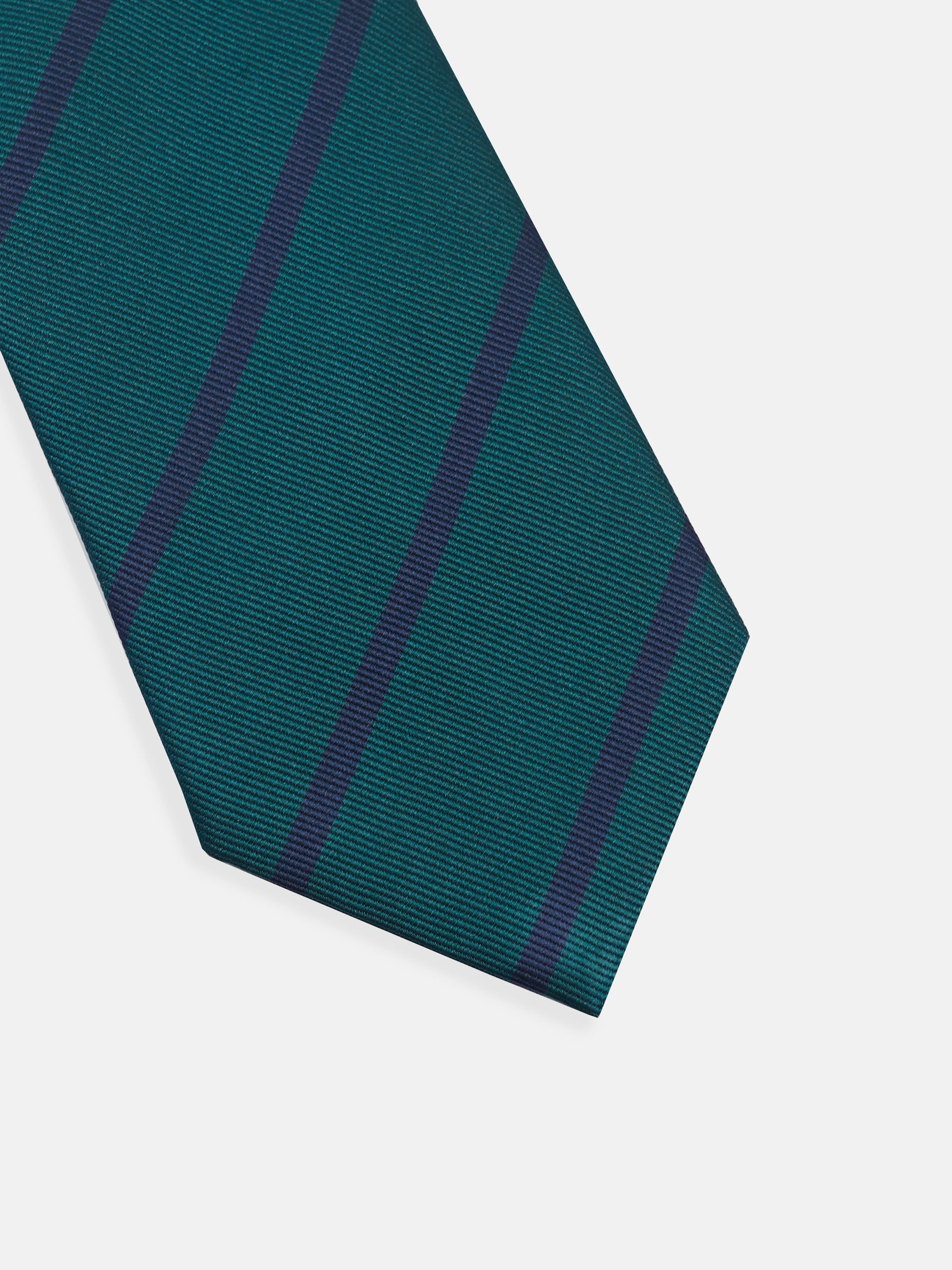 Cravate à rayures vertes