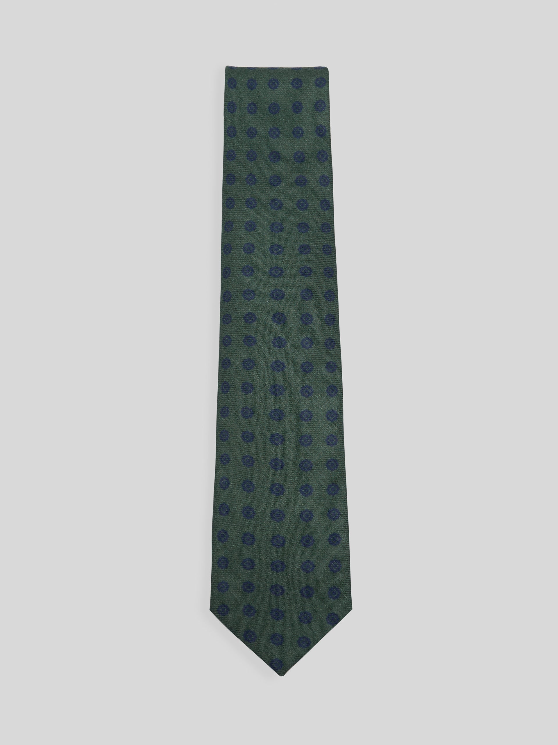 Corbata detalles geometricos verde