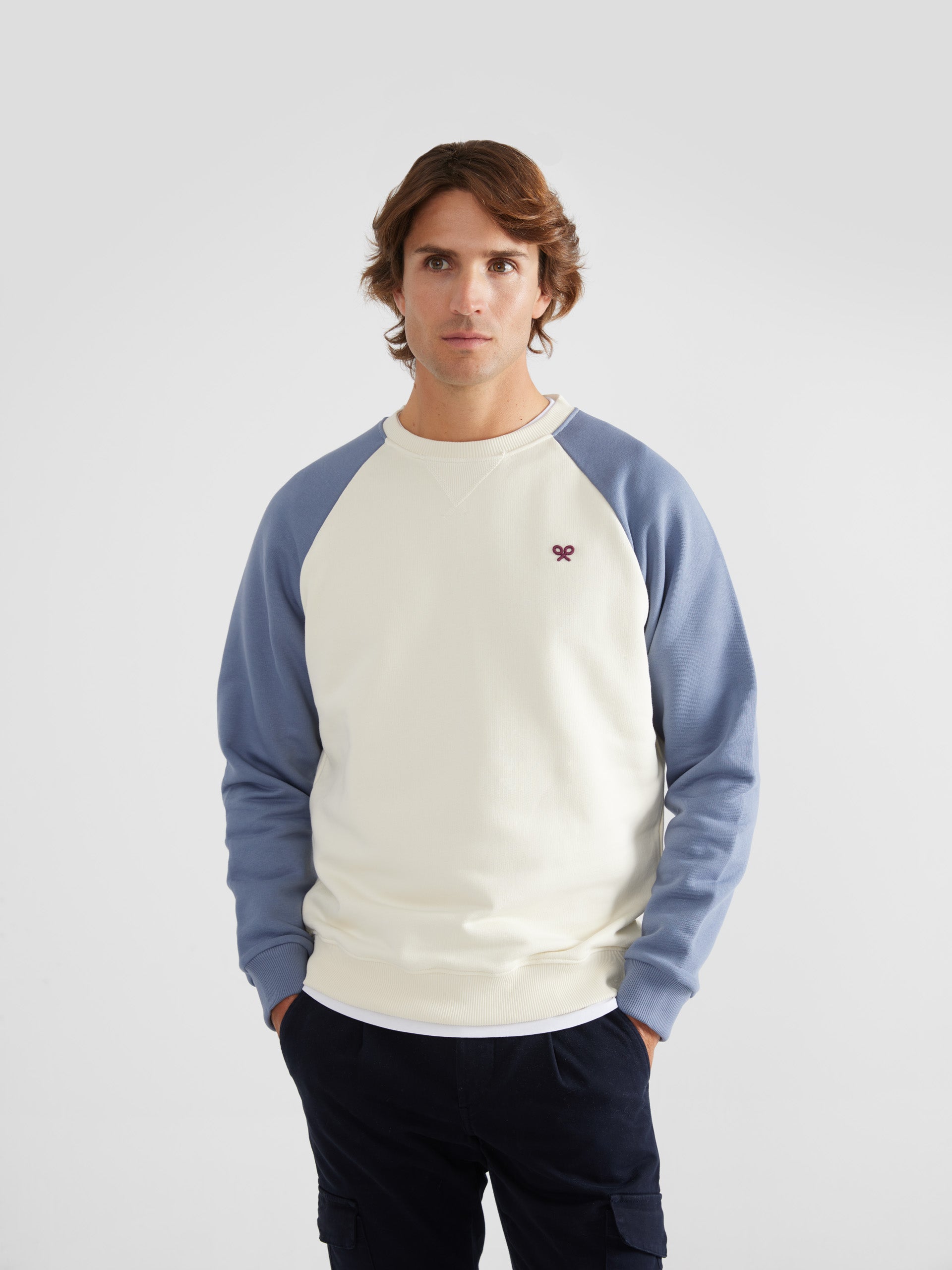 Retro blue sleeve sweatshirt