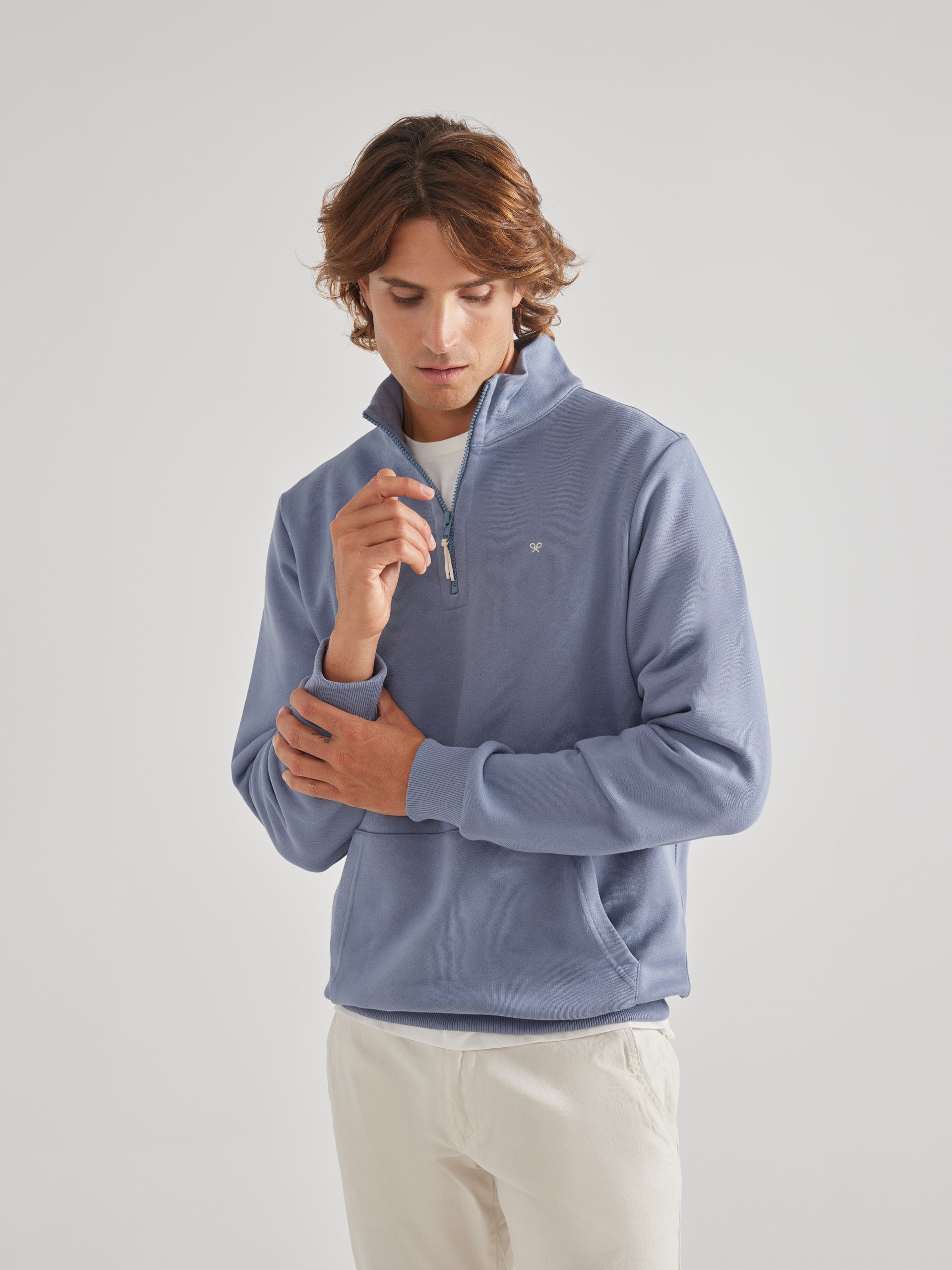 Blue mini racket kangaroo sweatshirt