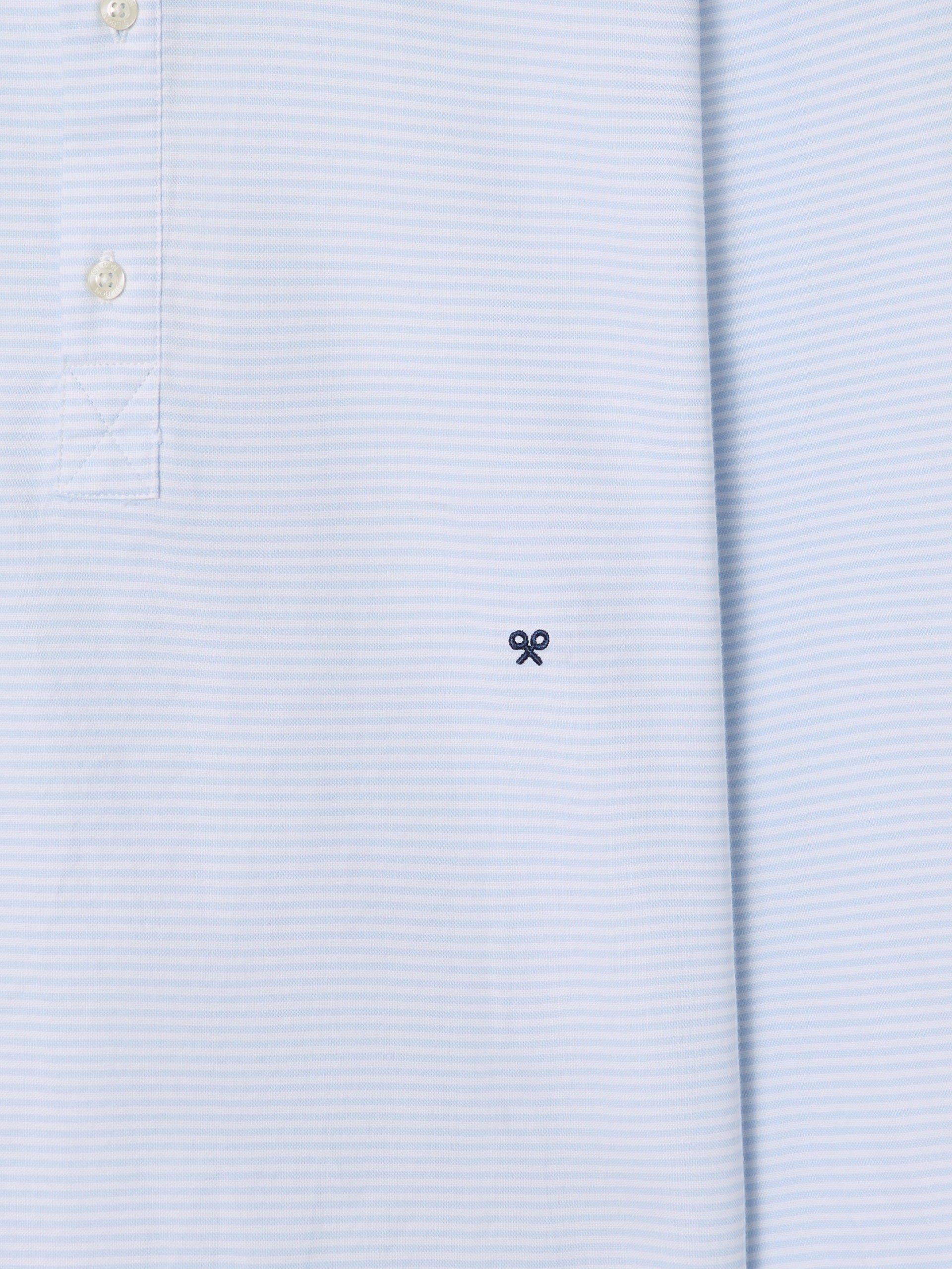 T-shirt de sport oxford à rayures horizontales bleu clair