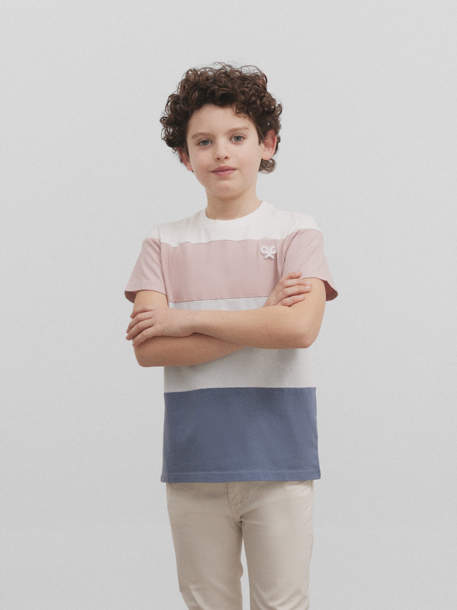 T-shirt enfant bleu clair à larges rayures