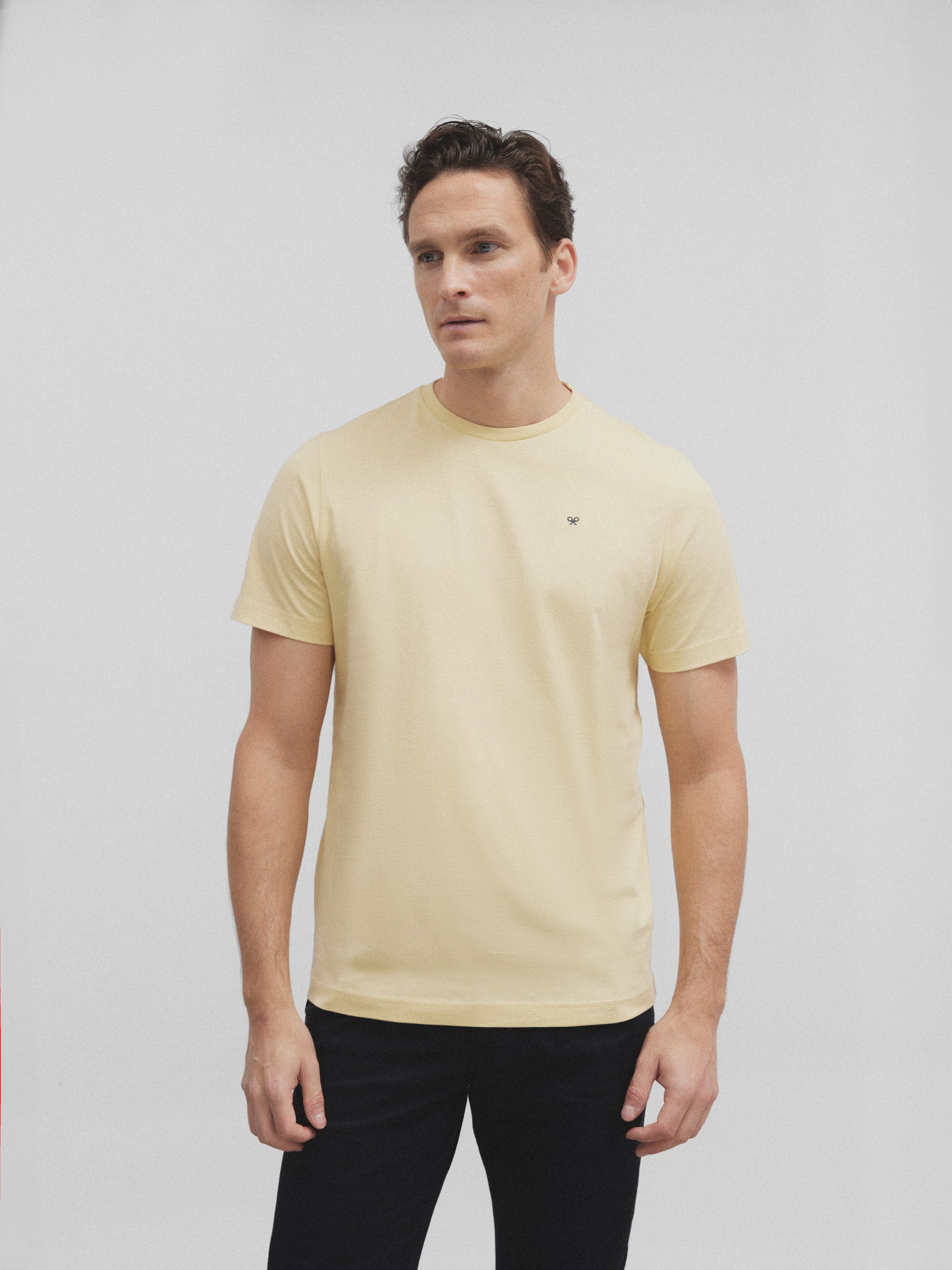 Camiseta silbon minilogo amarillo