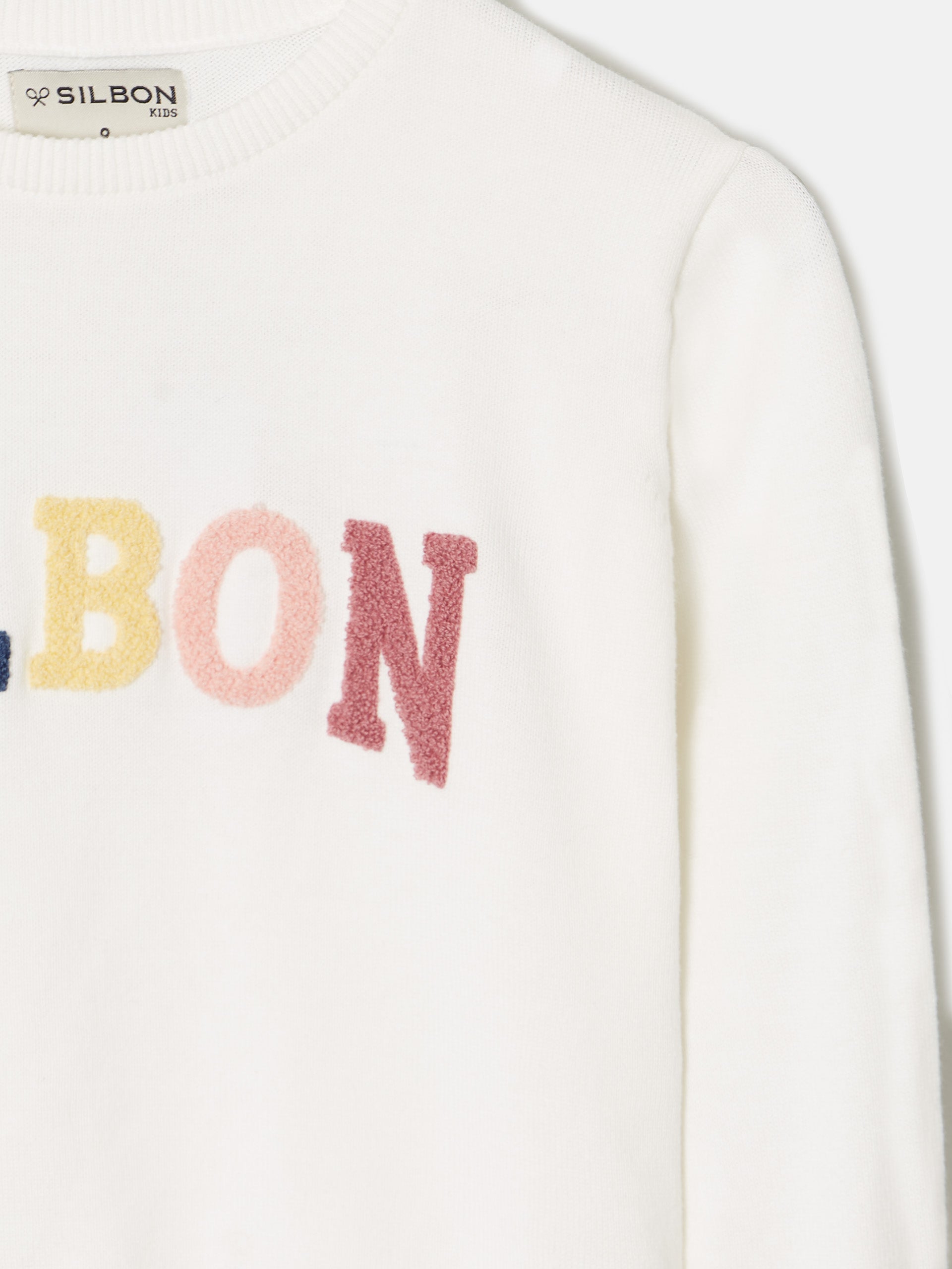 Kids sweater cream colored letters