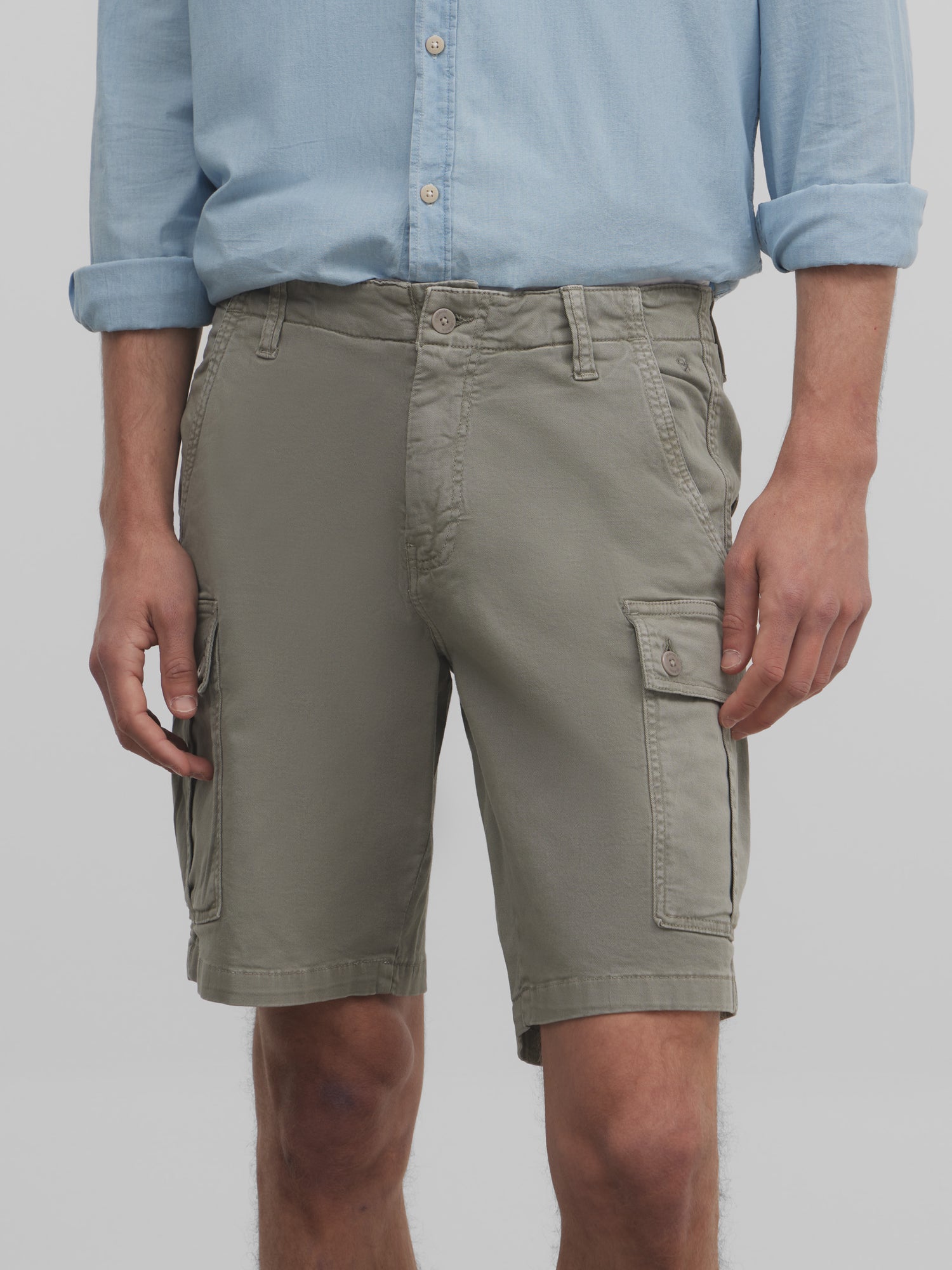 Silbon gray cargo shorts