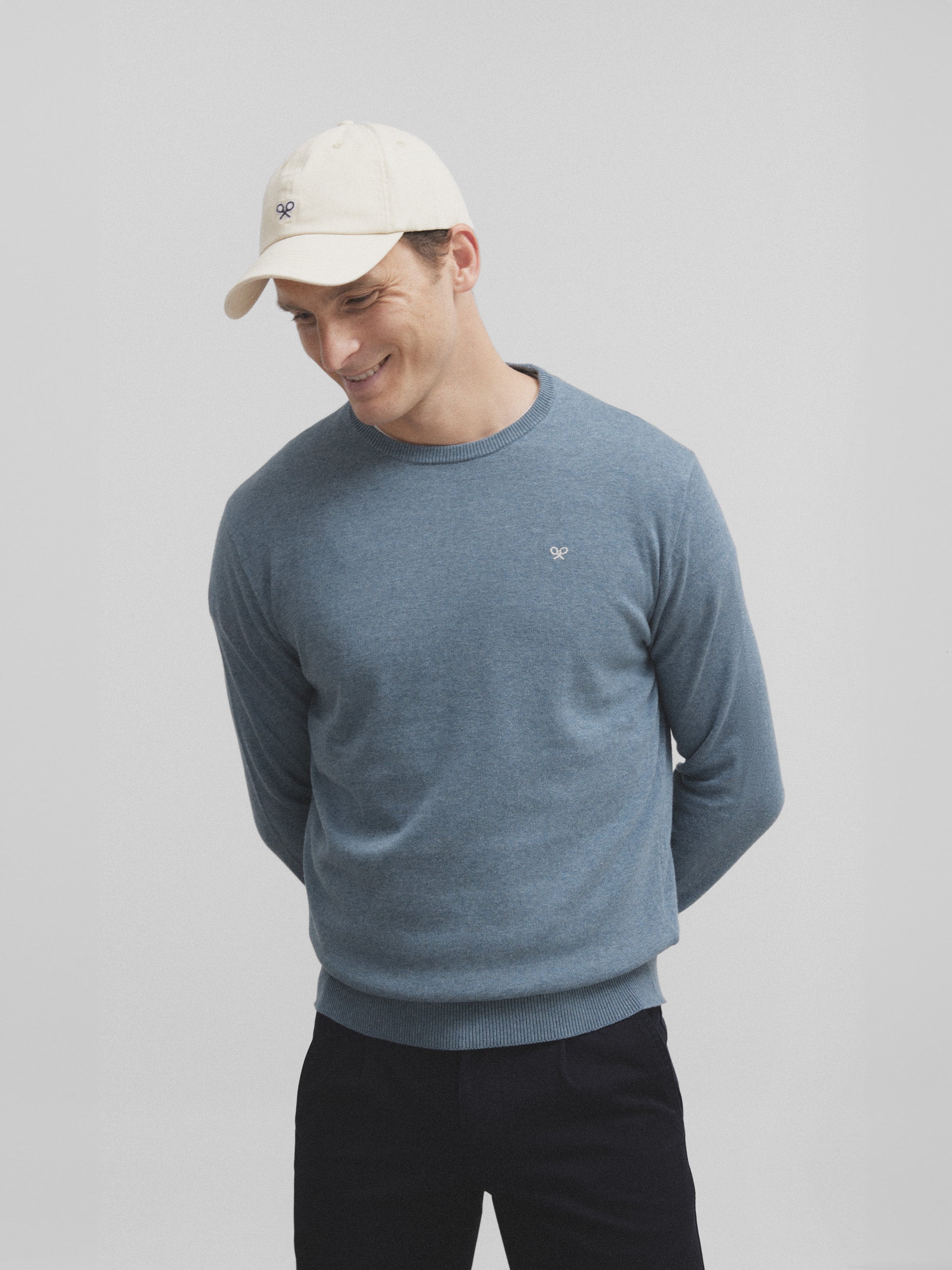 Gray blue round neck sweater