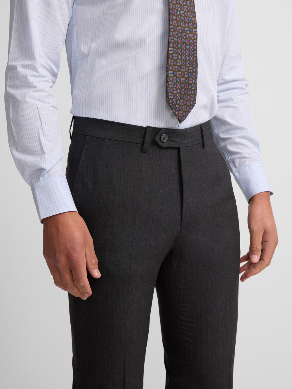 Pantalon traje clasico espiga gris