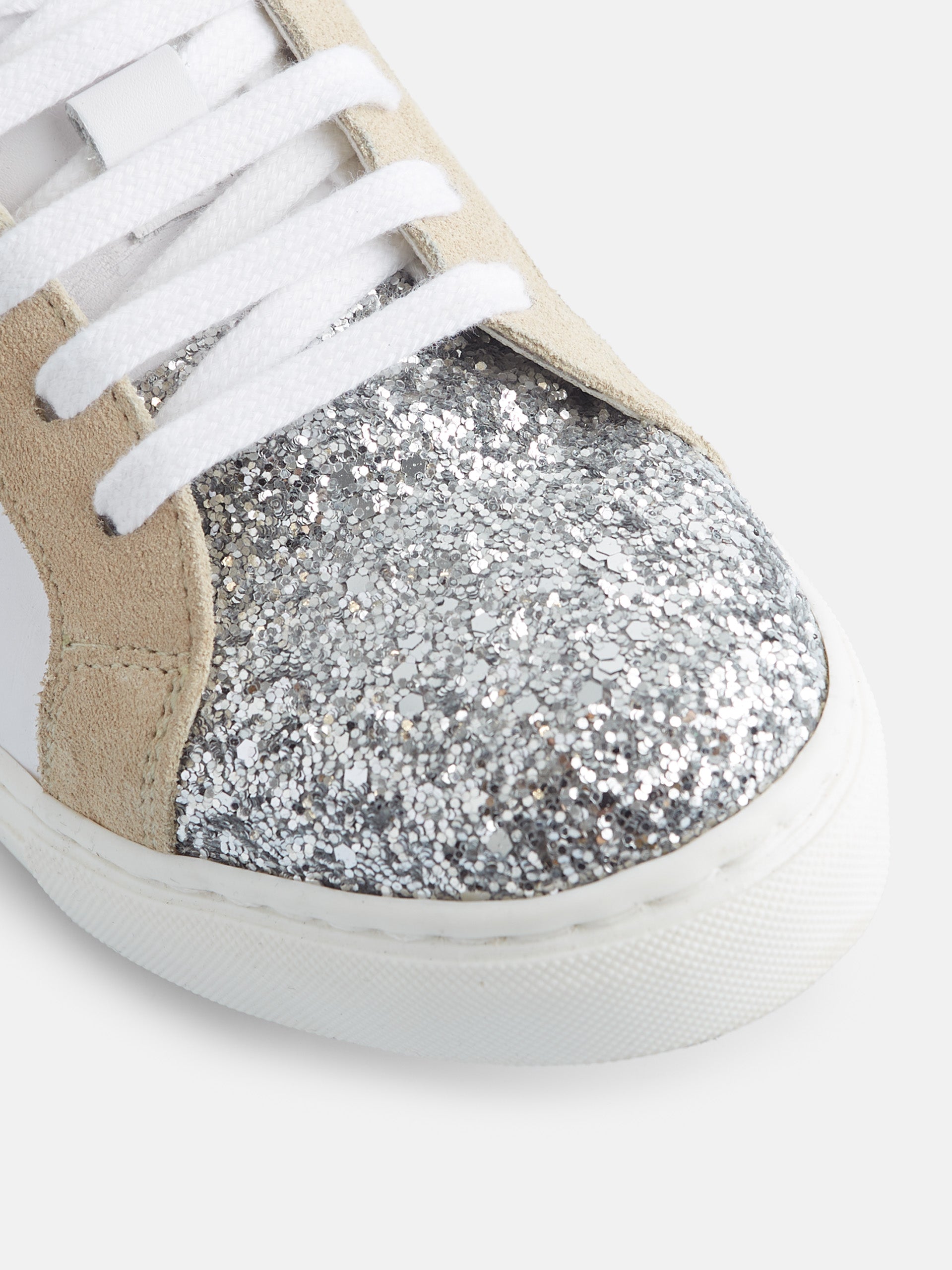 Zapatillas detalles glitter plata