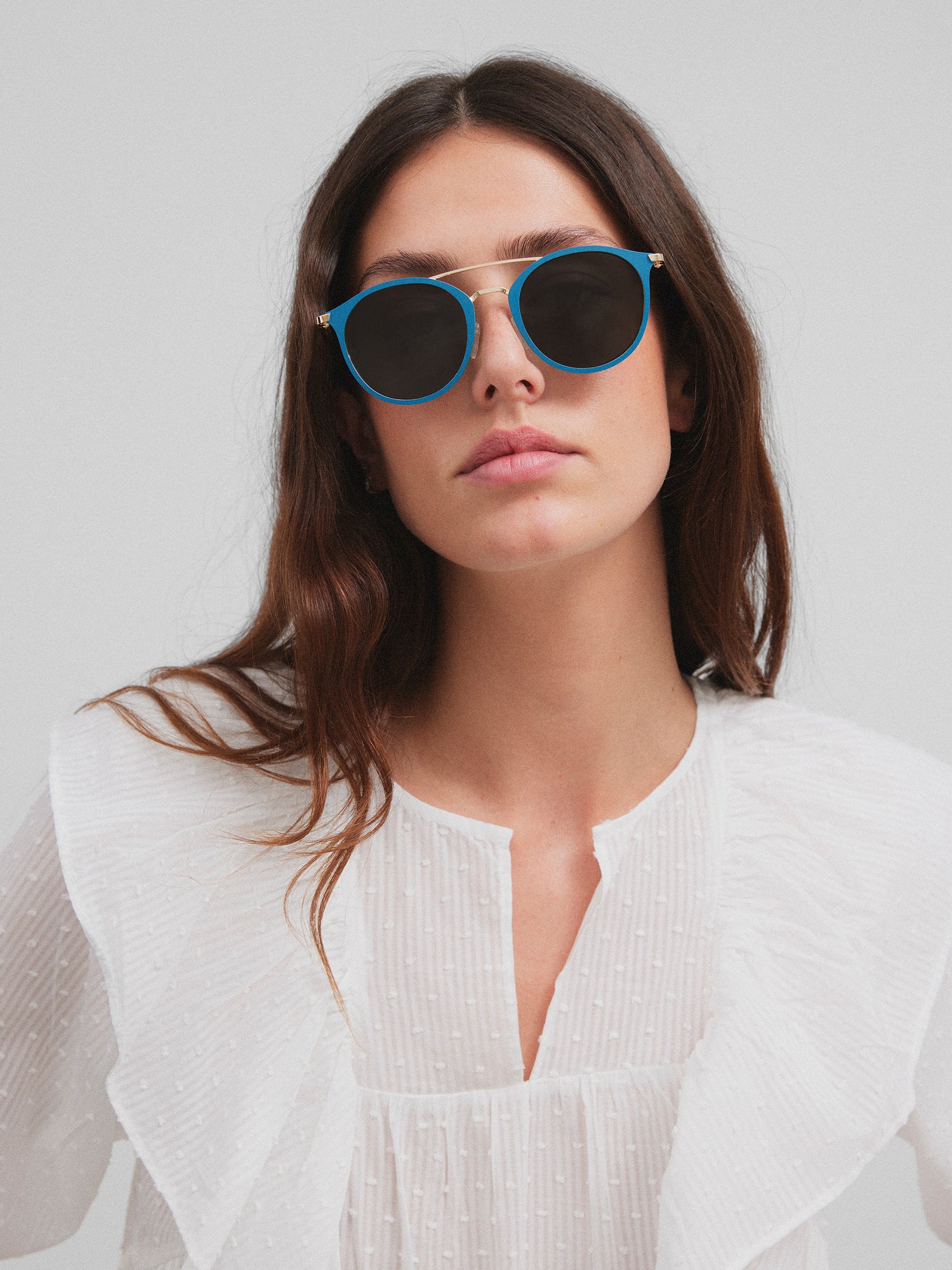 MOxSILBON woman Leone blue sunglasses