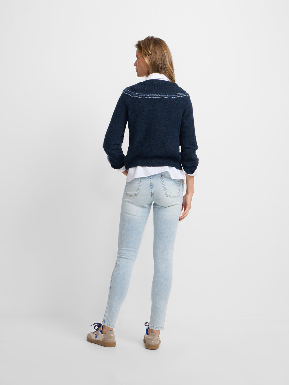 Women's slim fit light denim pants
