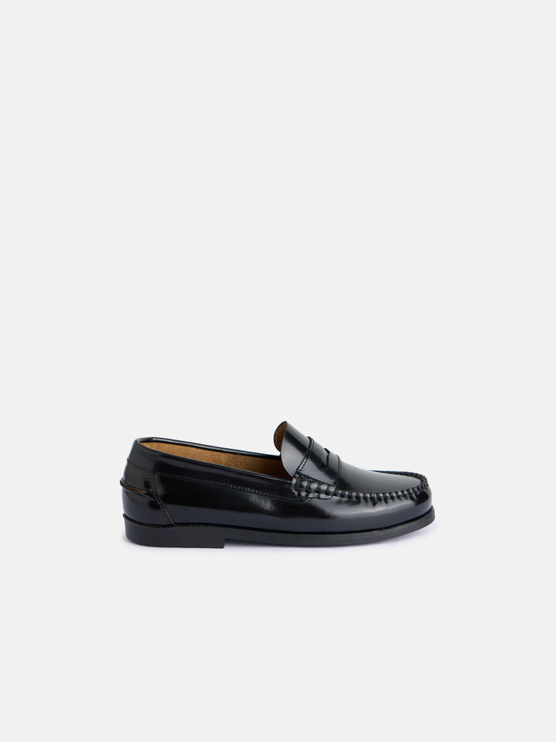 Sapato infantil preto com pala