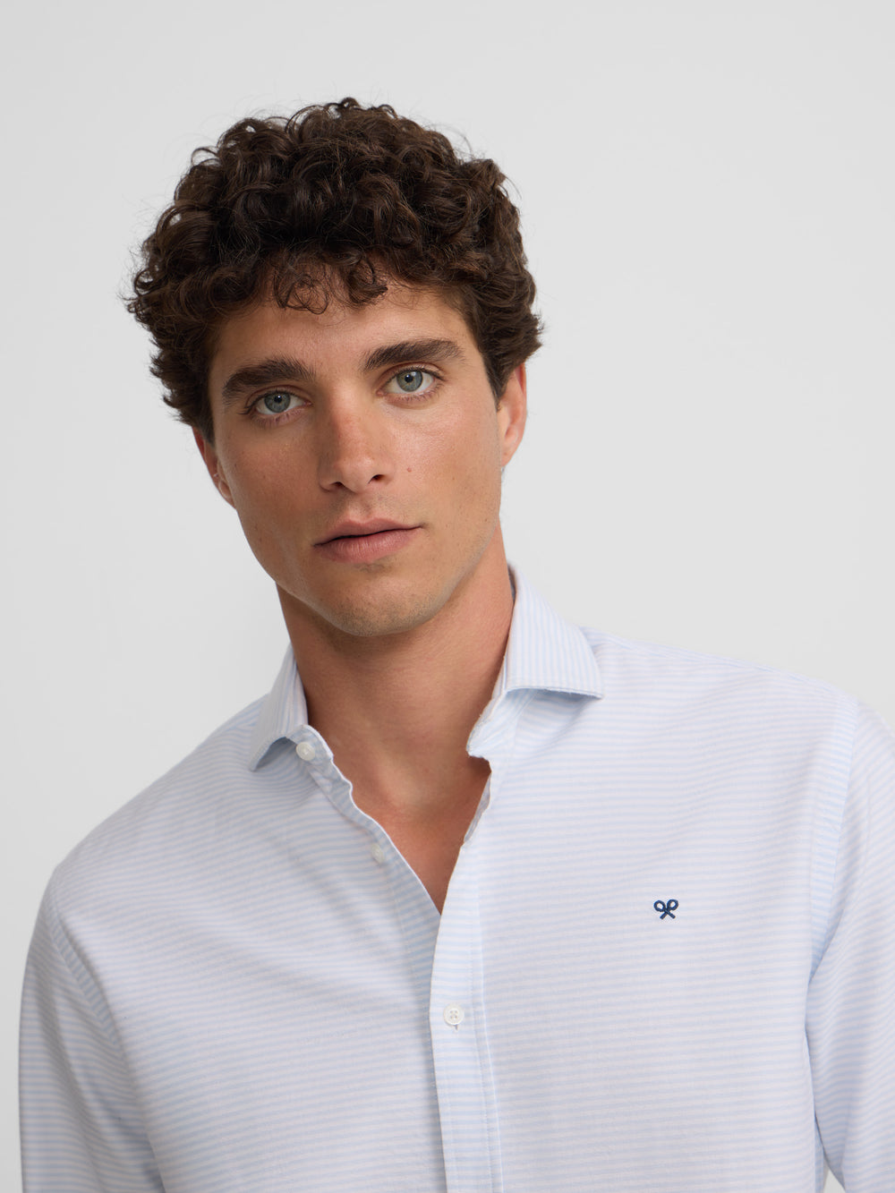 Chemise de sport Oxford à rayures horizontales bleu clair