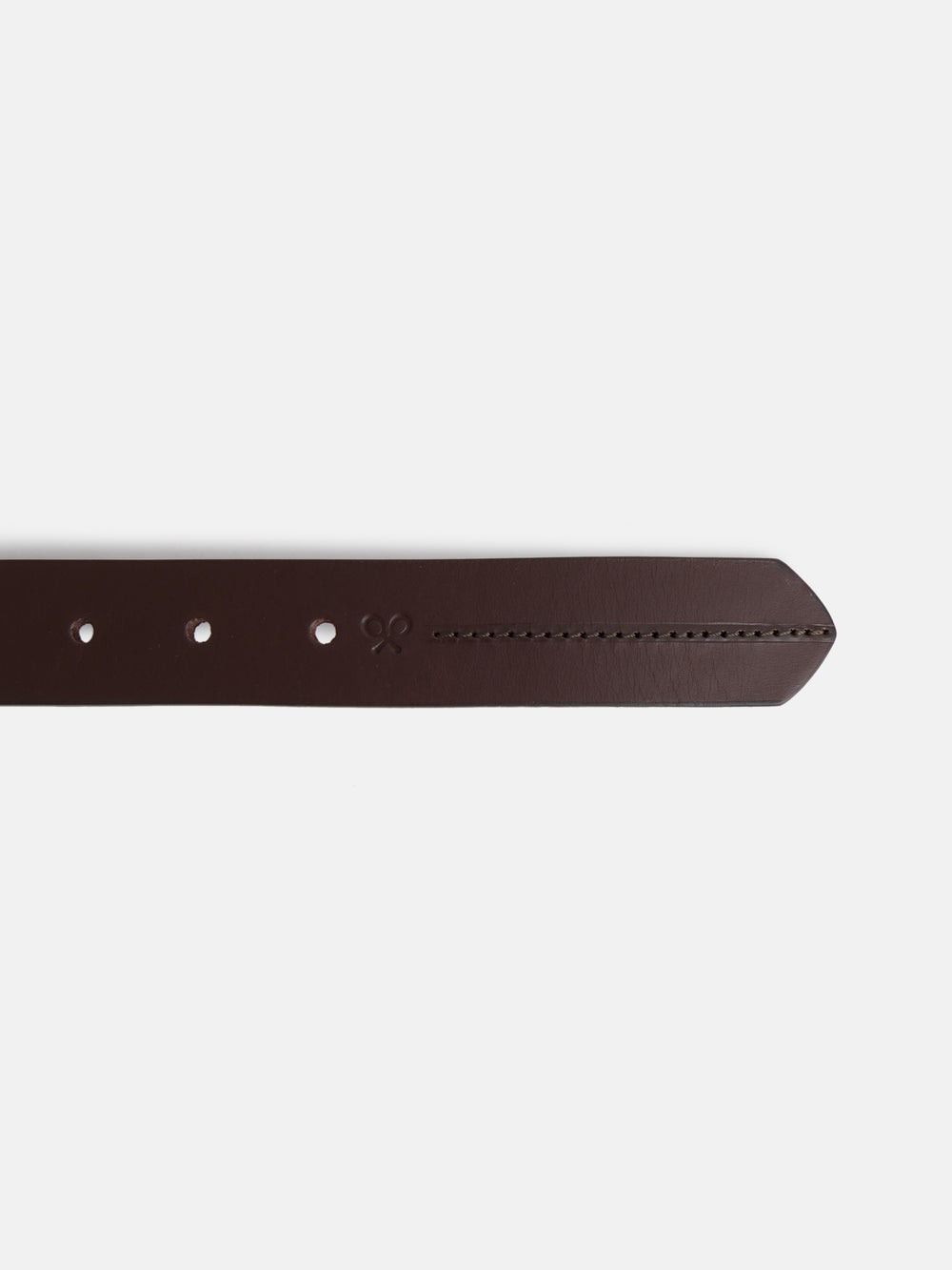 Leather belt with contrasting thread