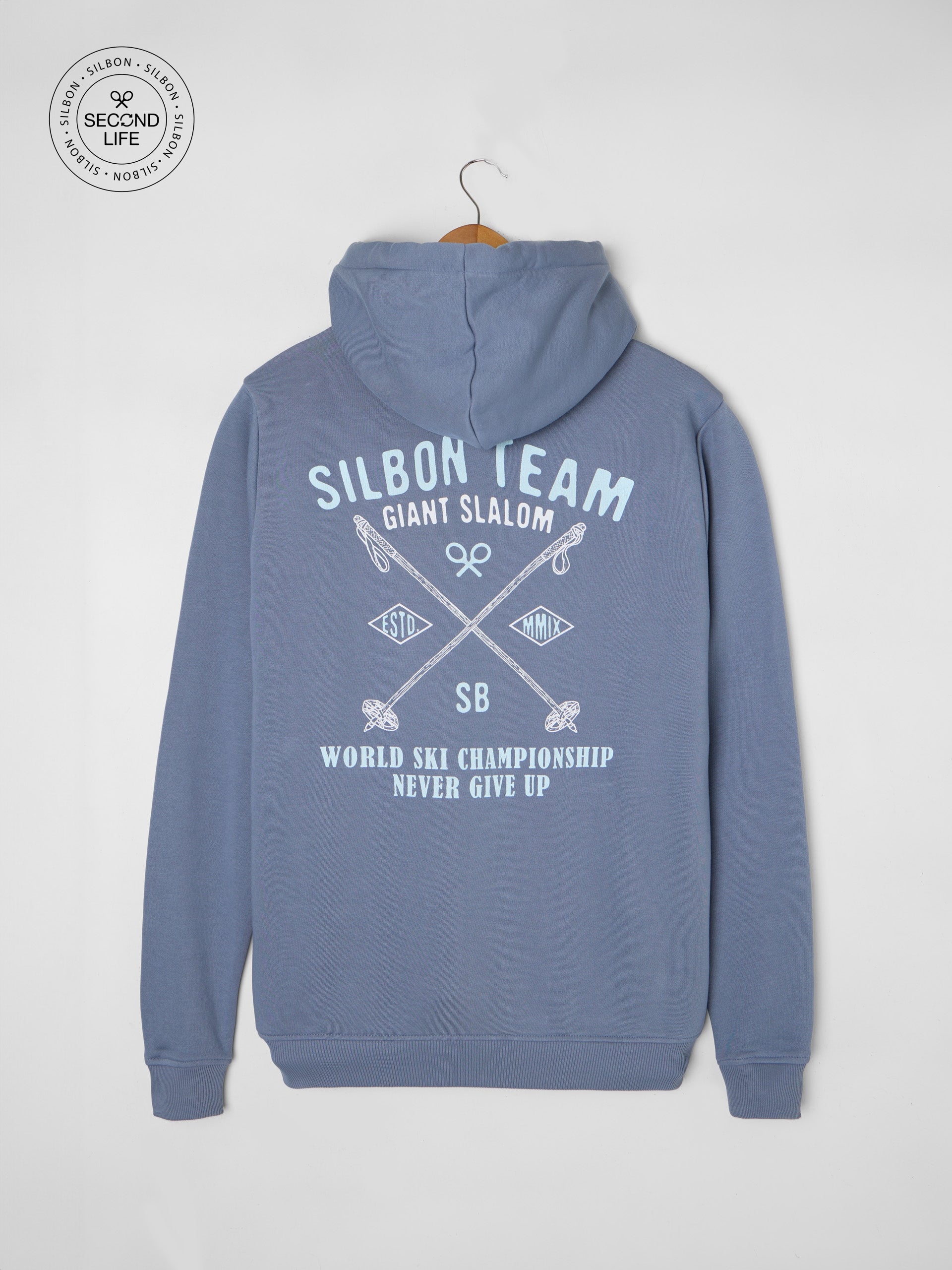 Sweatshirt second life