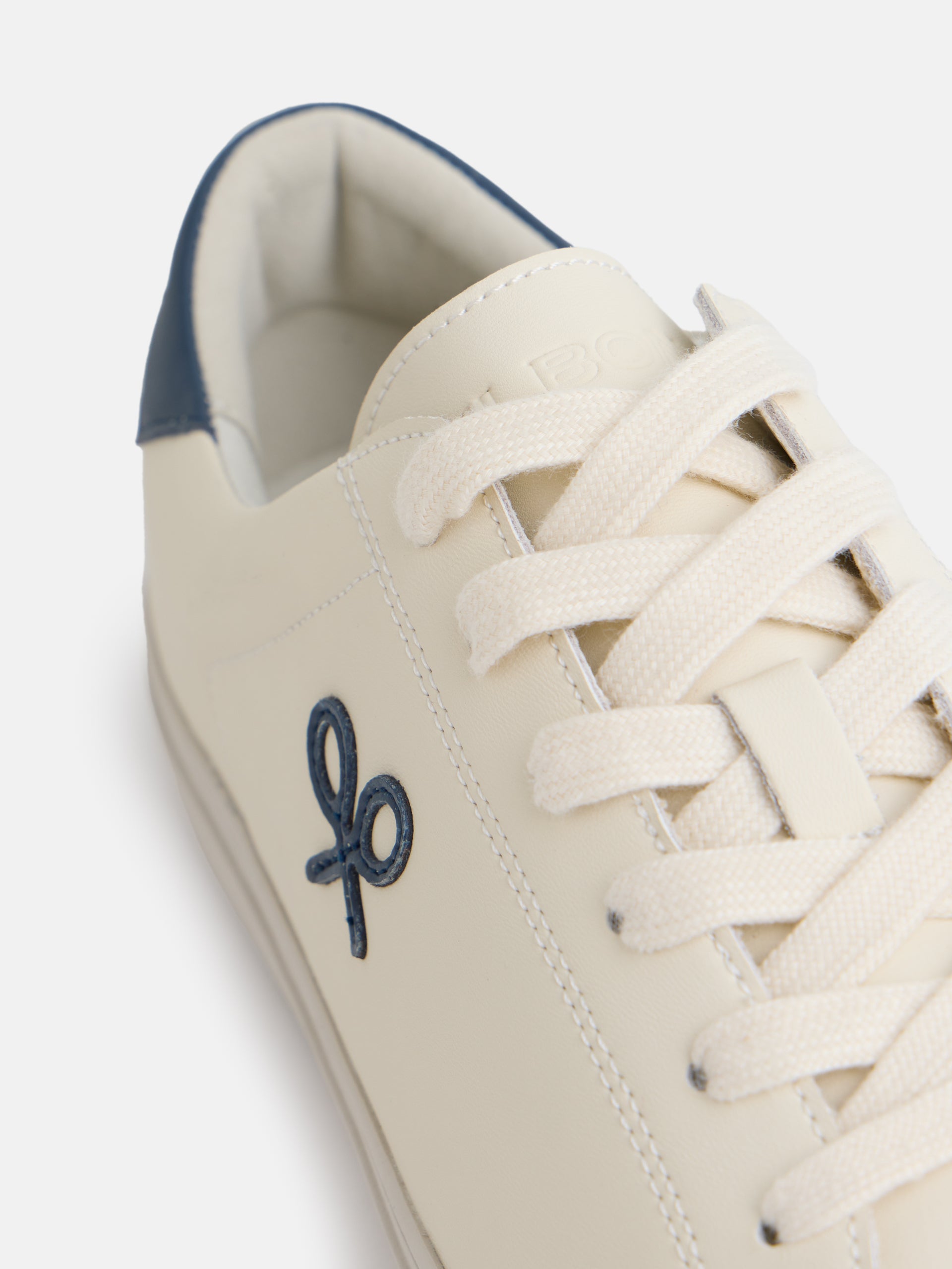 Zapatilla silbon clasica blanca azul marino