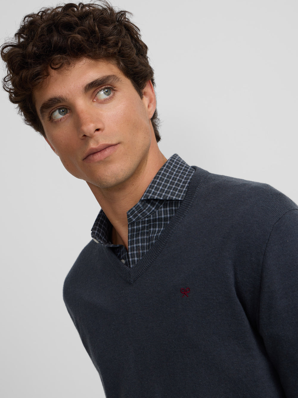 Camisola clássica de decote em bico azul cinzento