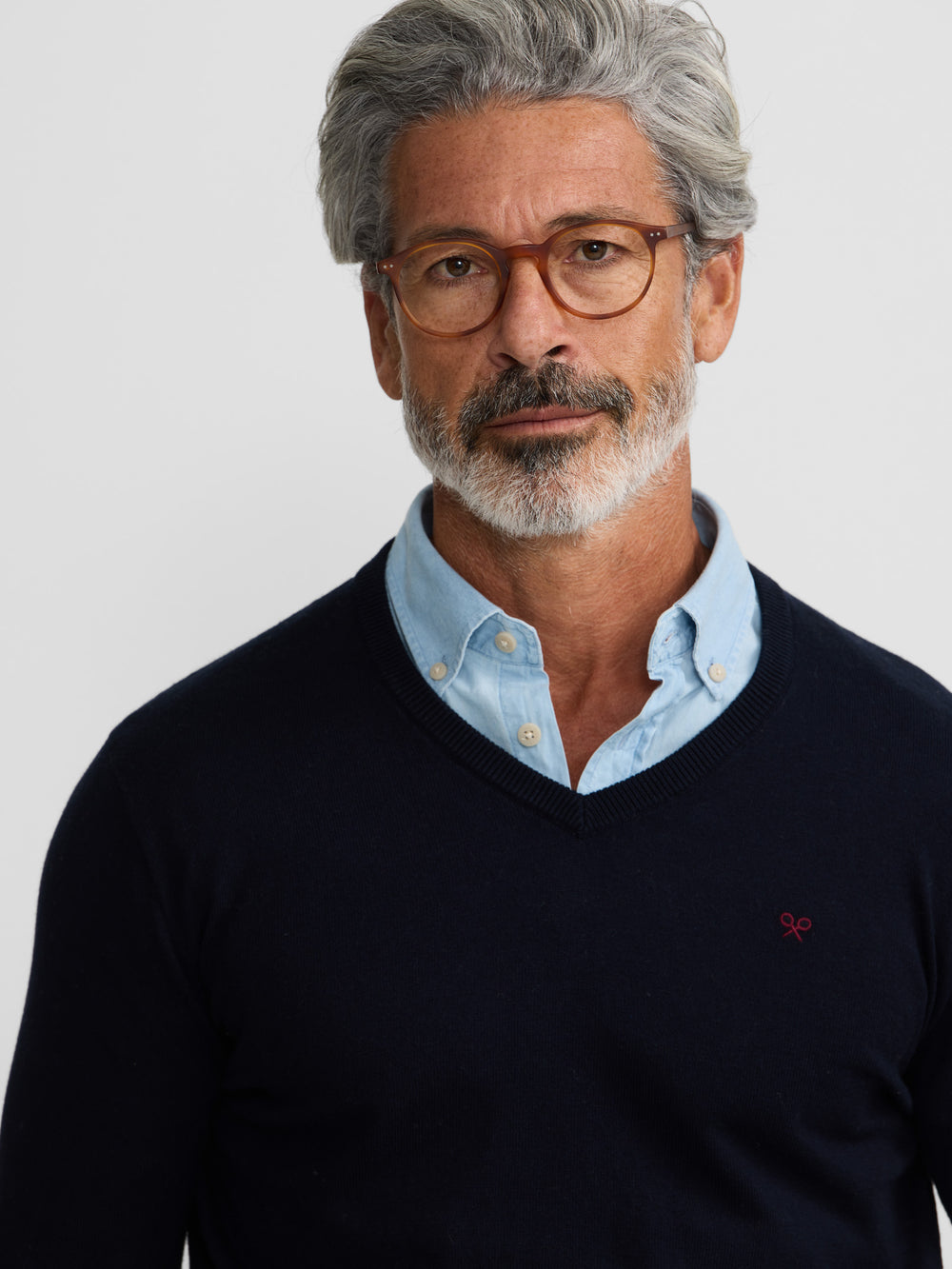 Camisola clássica de gola em bico azul-marinho