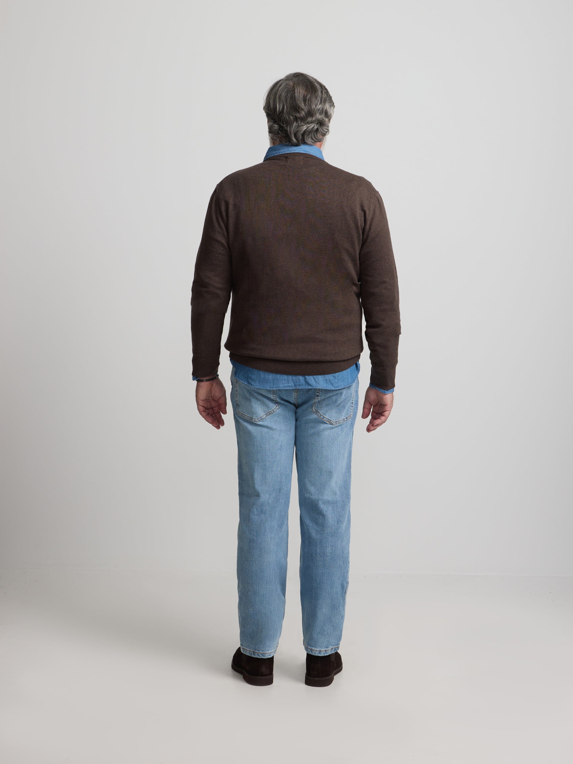 Classic brown round neck sweater