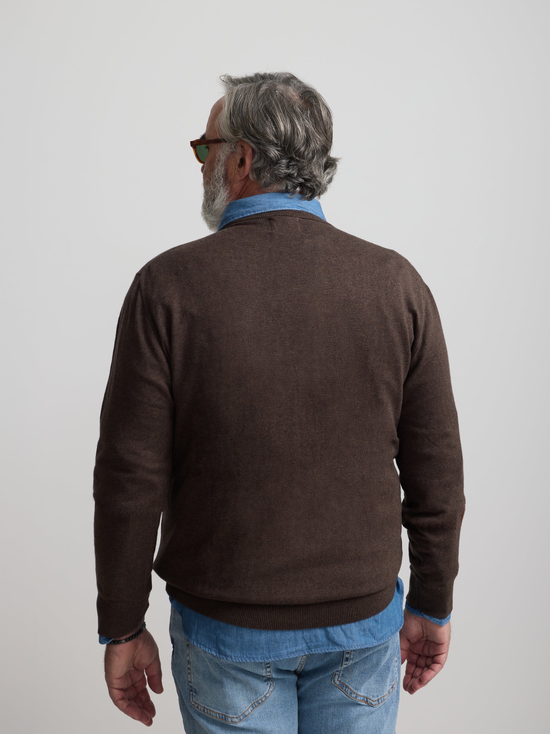 Classic brown round neck sweater