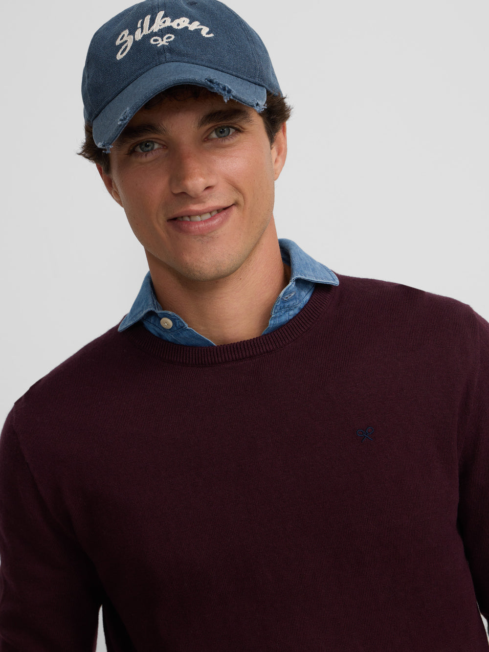 Classic dark burgundy round neck sweater