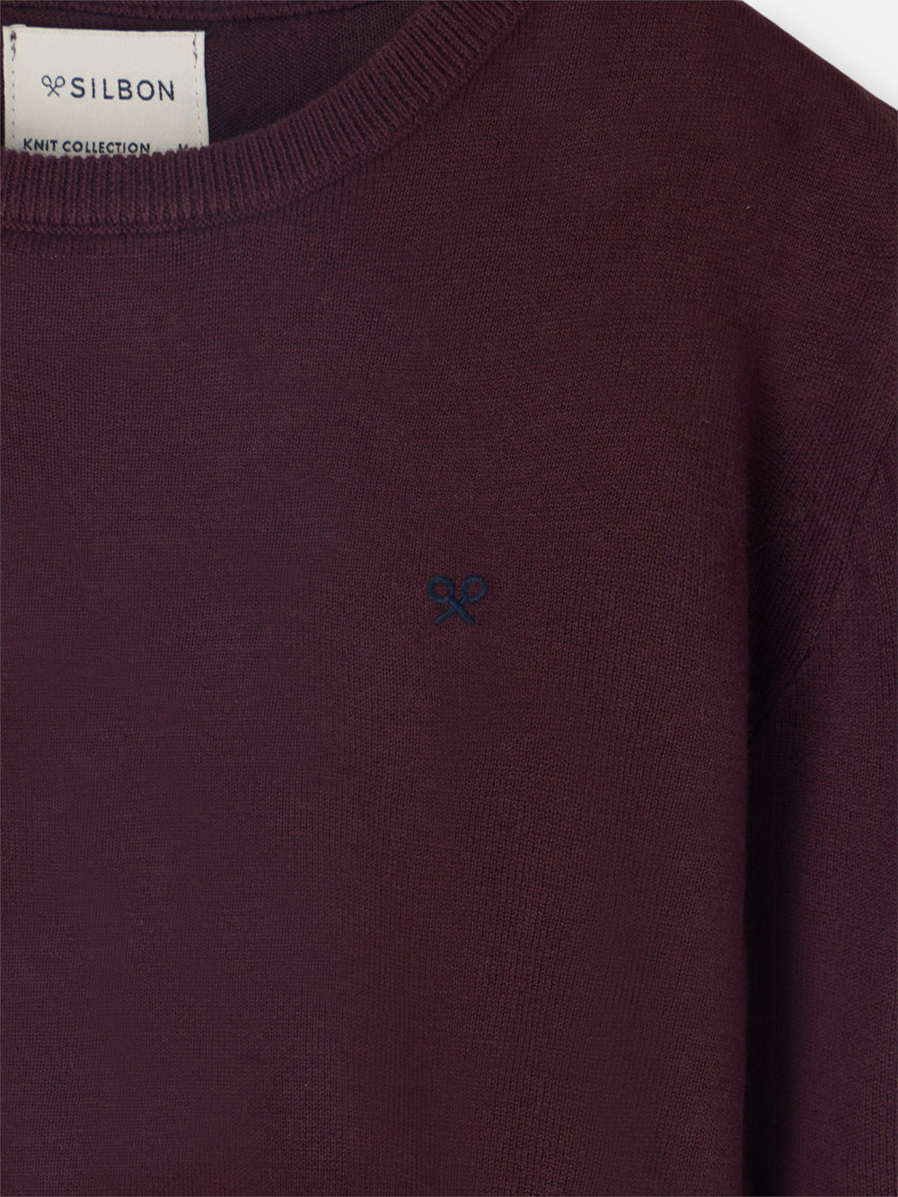 Classic dark burgundy round neck sweater
